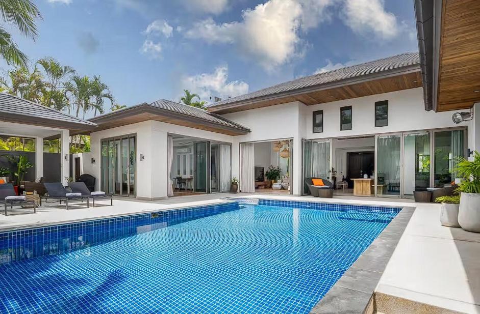 Beautiful Within 5 Min Walk To Bangtao Beach ! Bang Tao Beach (Phuket)