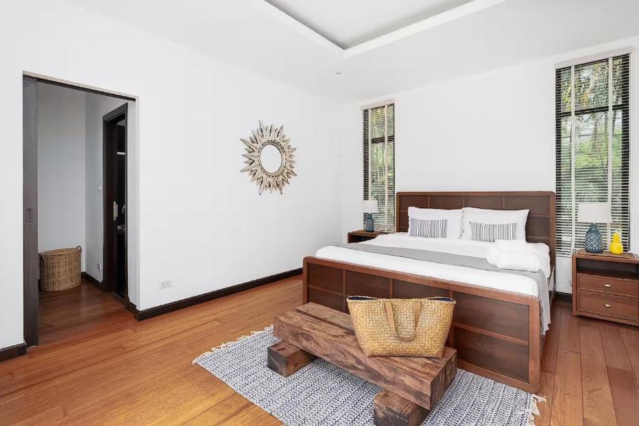Beautiful Within 5 Min Walk To Bangtao Beach ! *