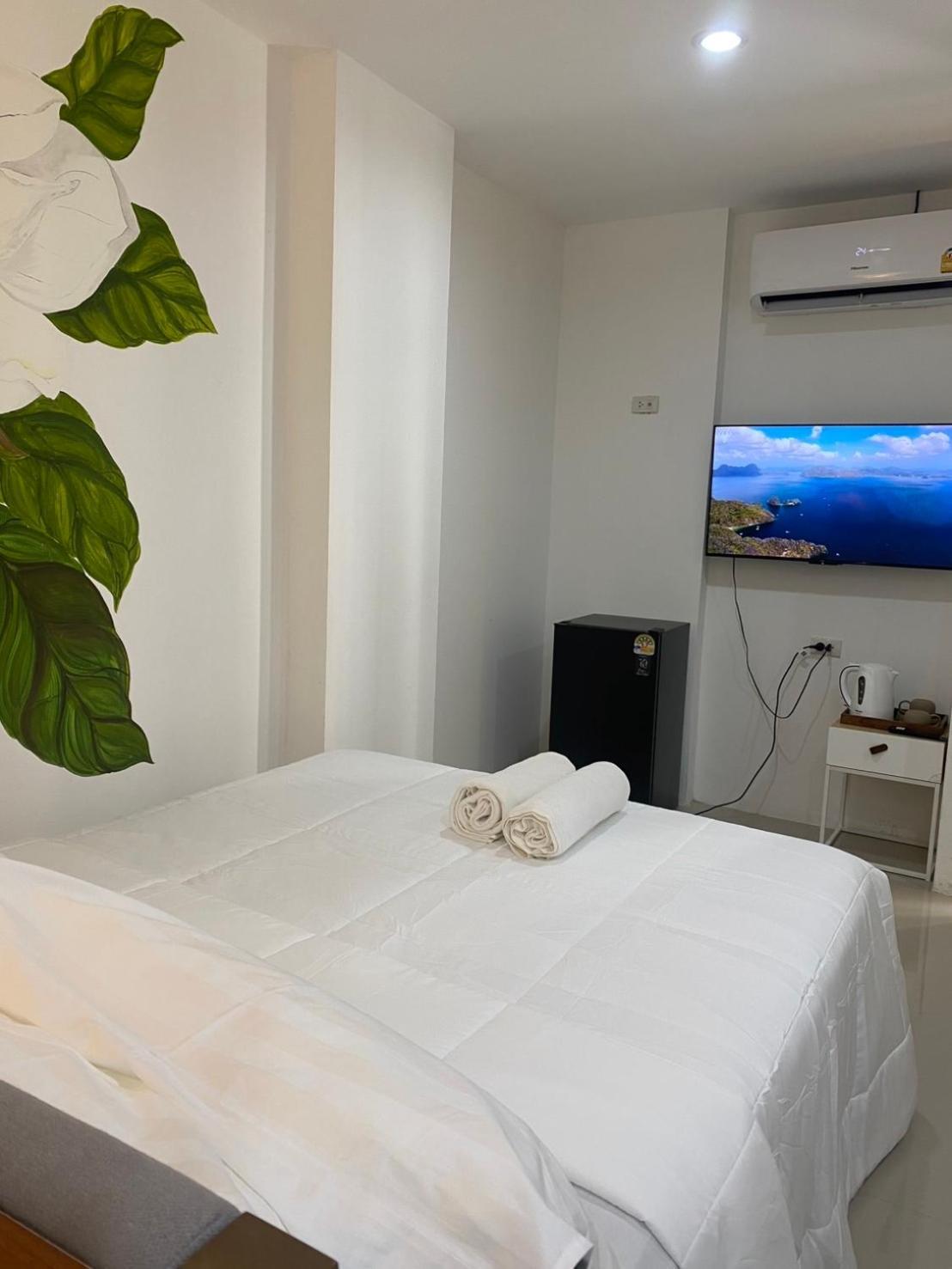 Five Loaves Beds 3* Patong