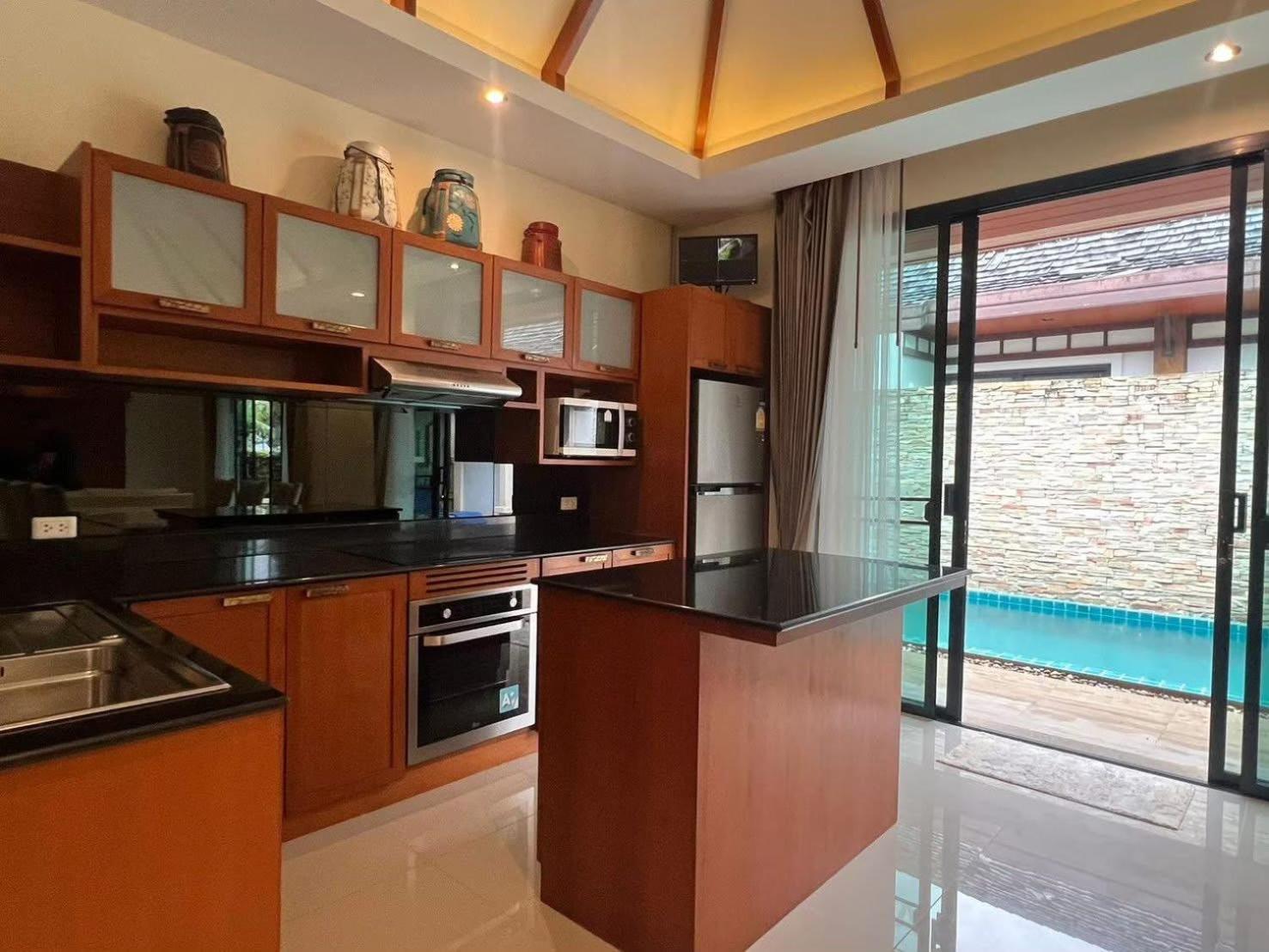 Vip Villa, Rawai