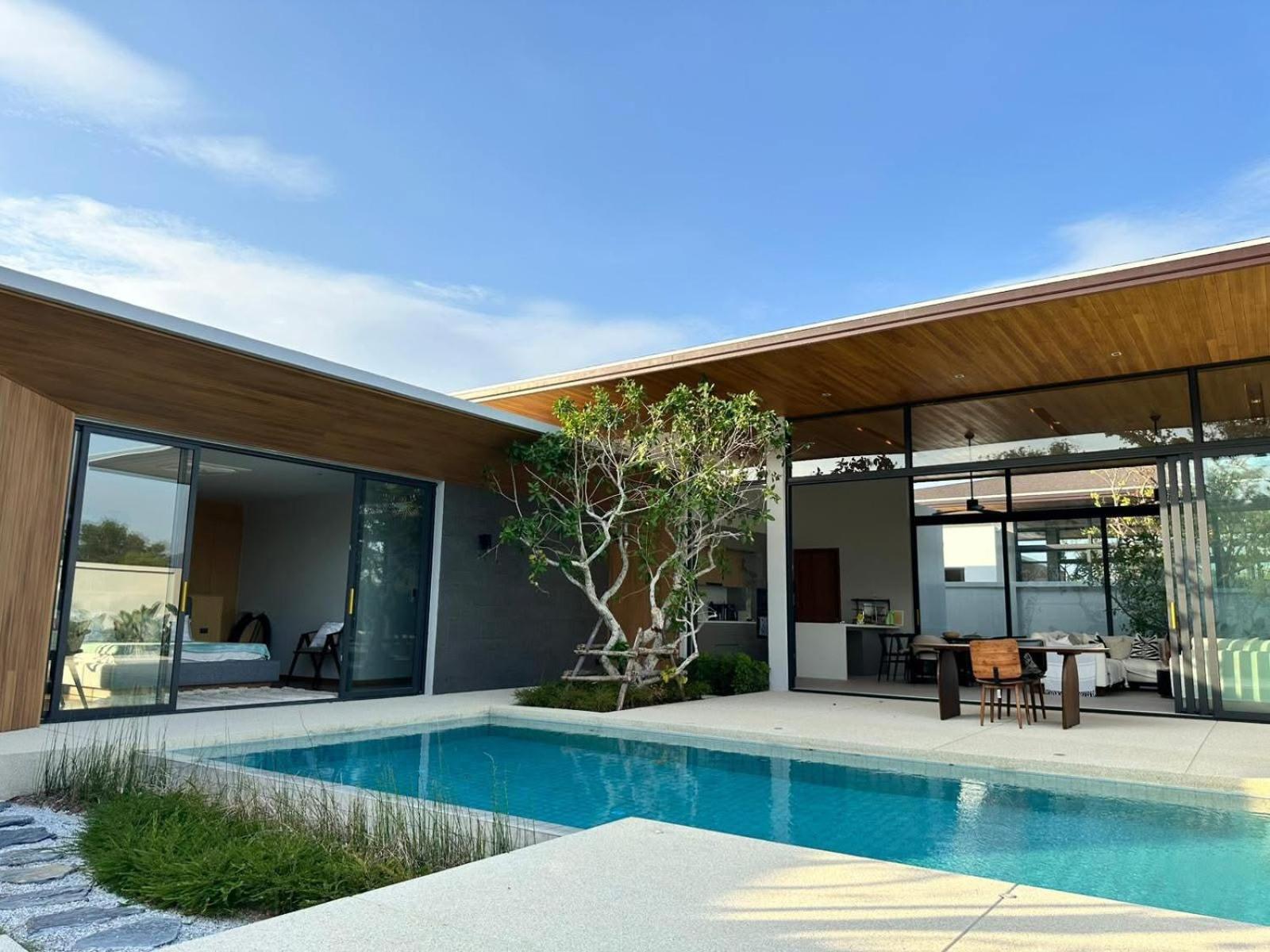 Botanical Zen, Prusomphan, Thailand * Thalang