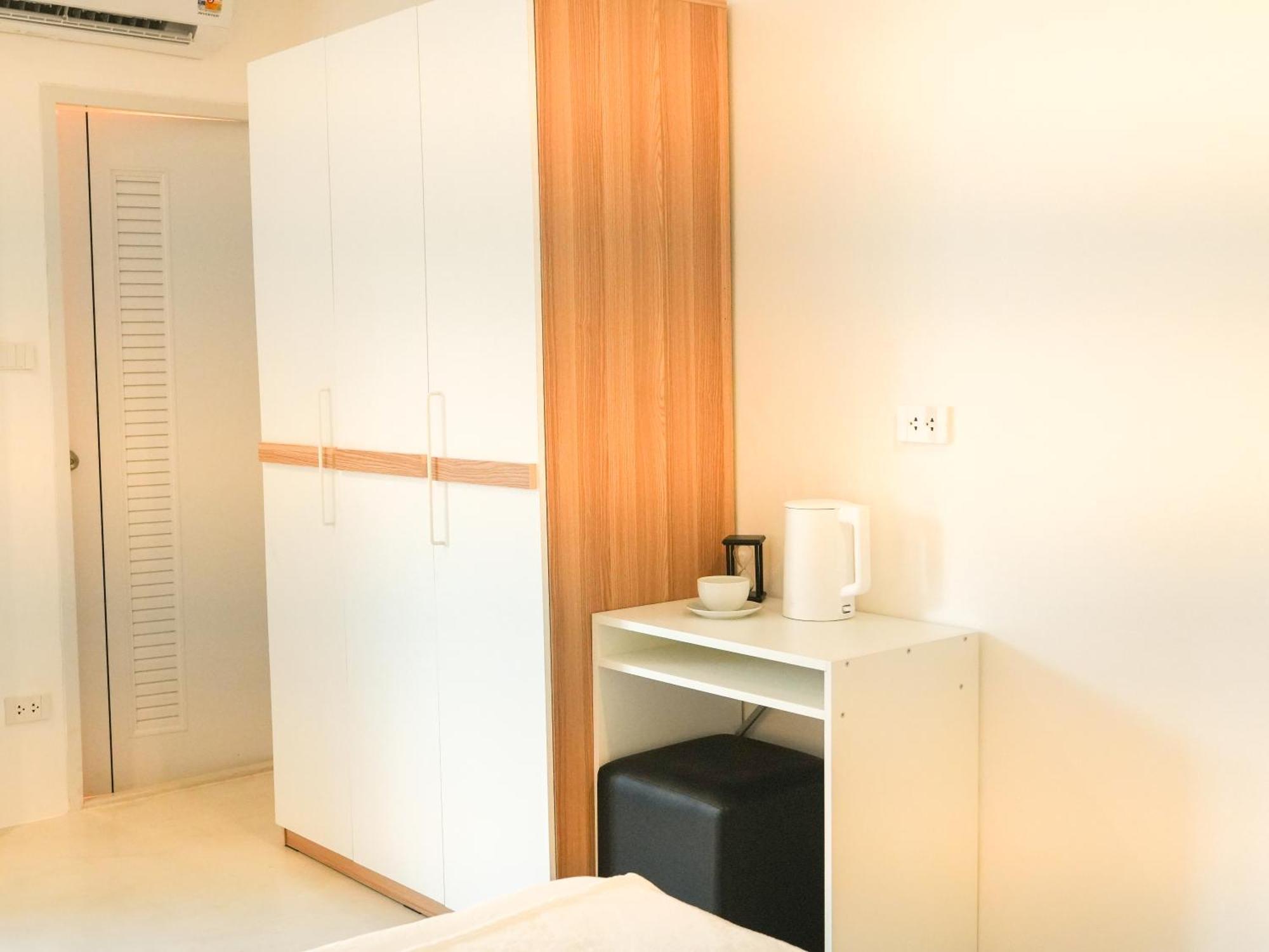Place Aparthotel Kata Beach (Phuket)