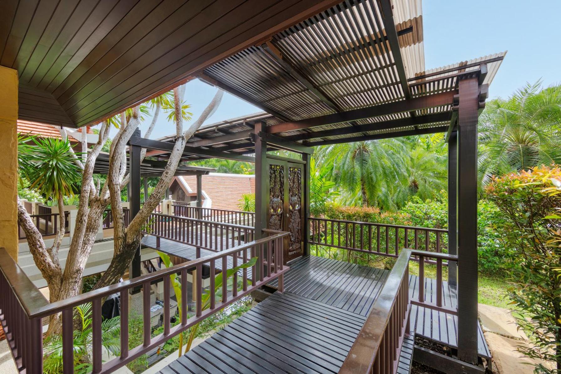 Baan Bua Estate By Tropiclook * Nai Harn