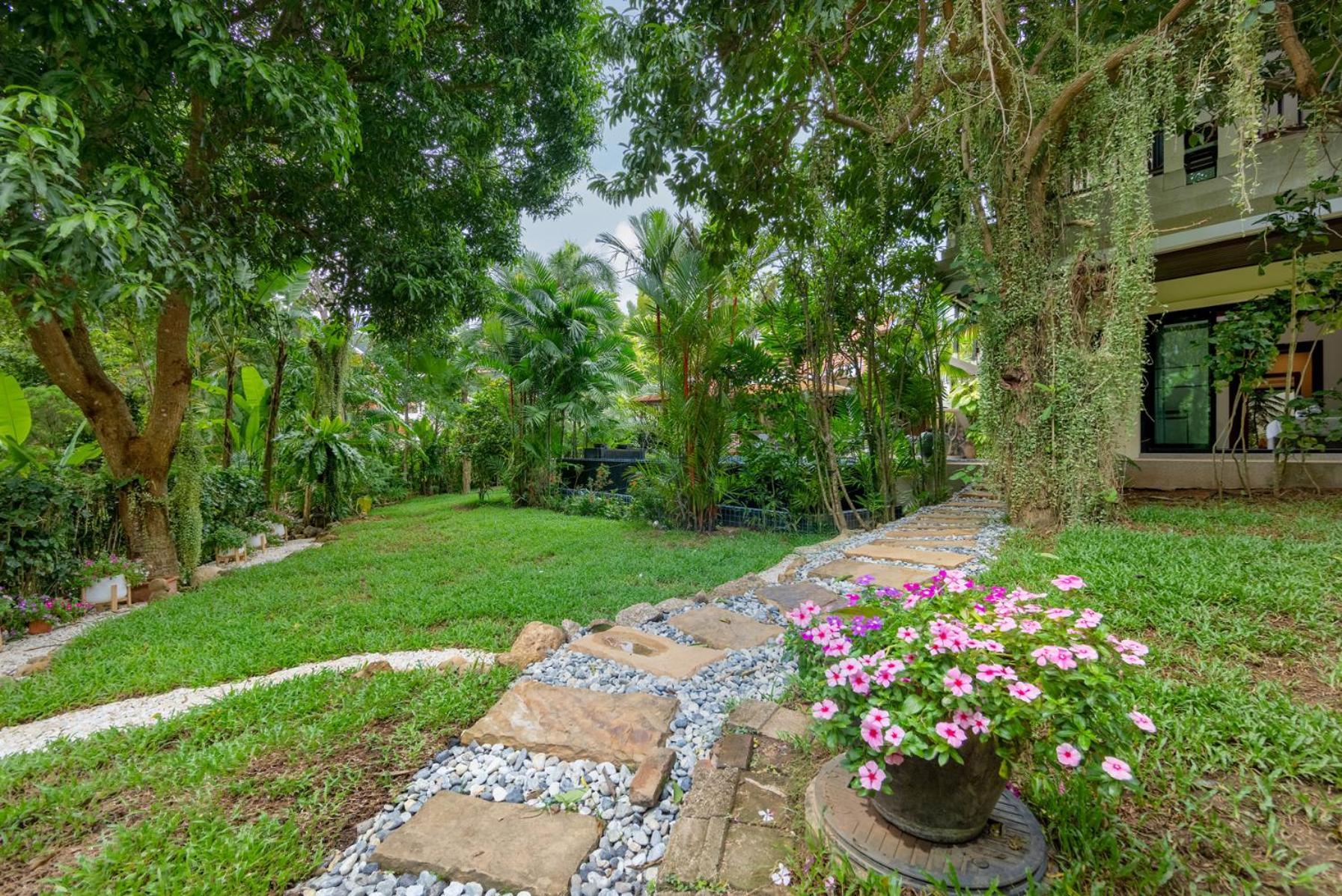 Baan Bua Estate By Tropiclook Villa *