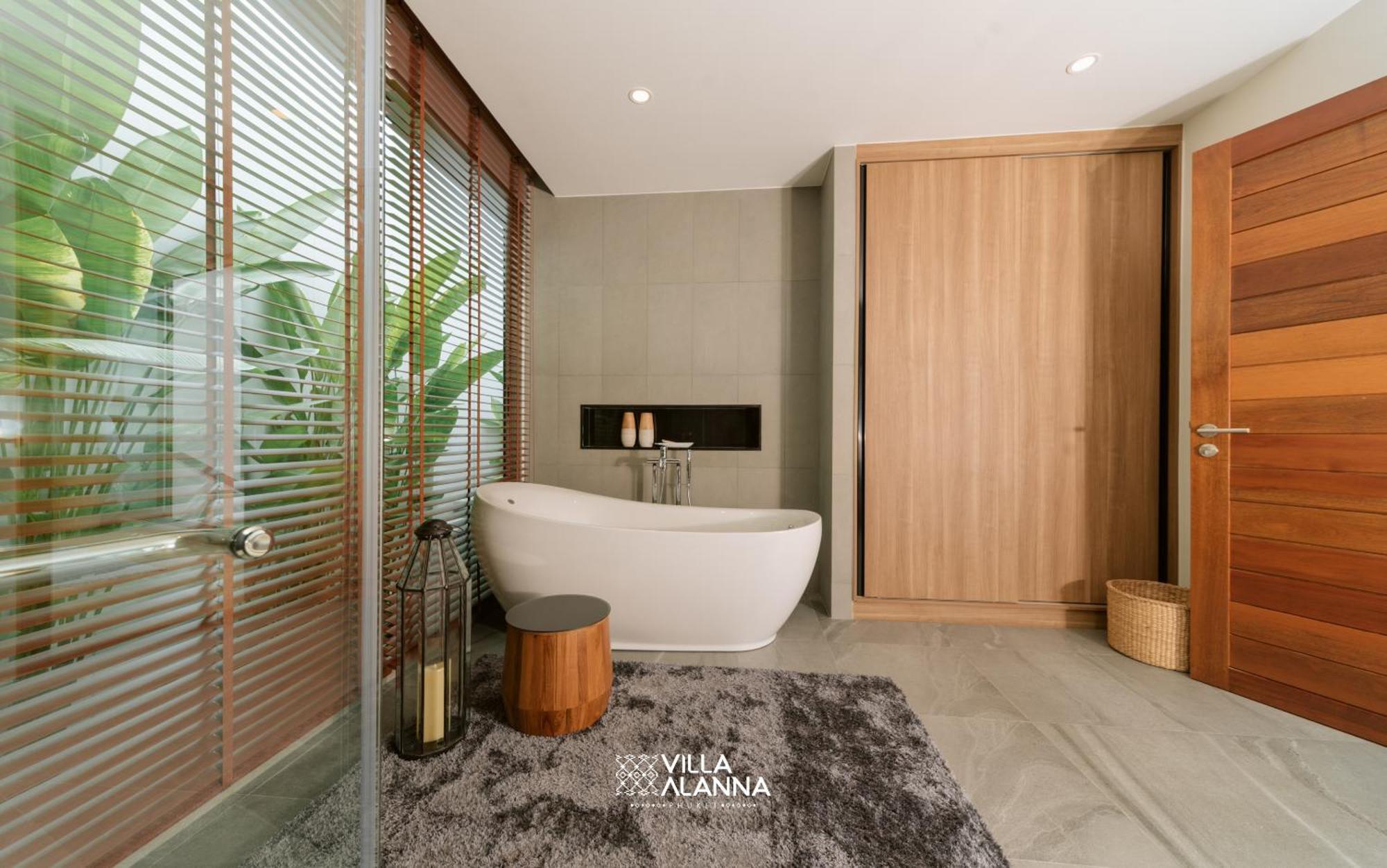 Alanna Phuket Vila *