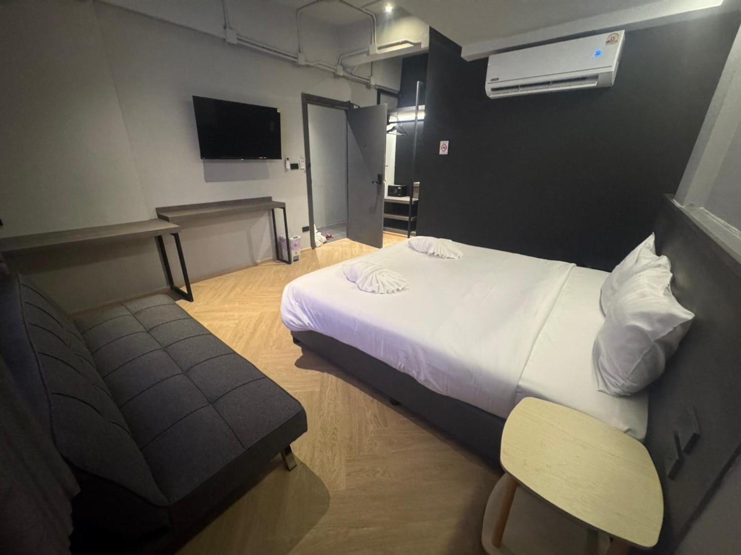 Hostel Leon's Loft House Patong