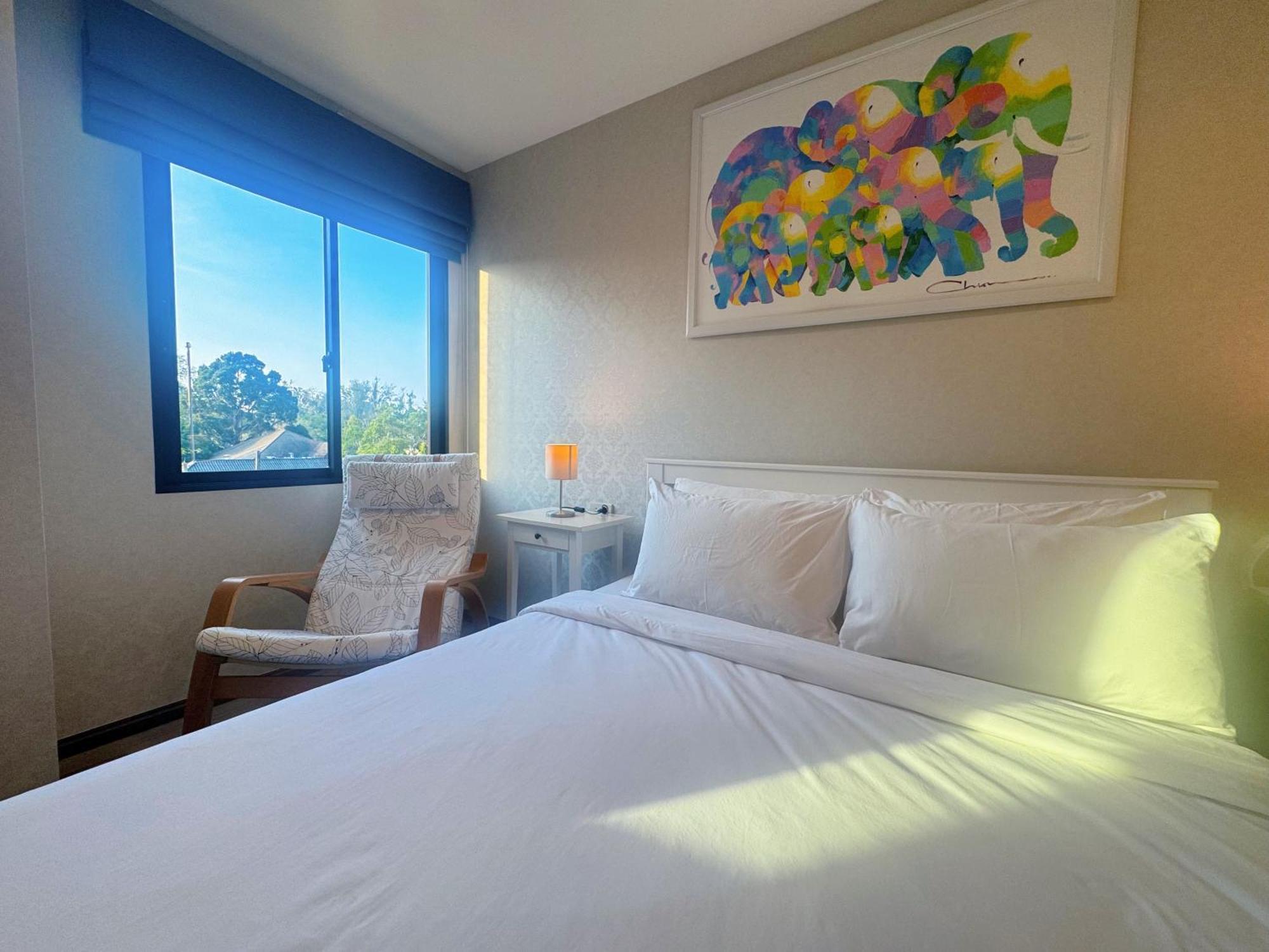 Digital Nomad Away With Pool & Gym * Nai Yang