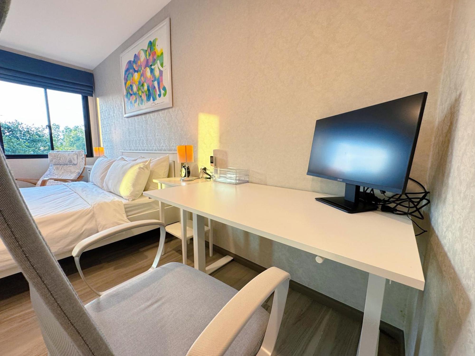 Apartment Digital Nomad Away With Pool & Gym