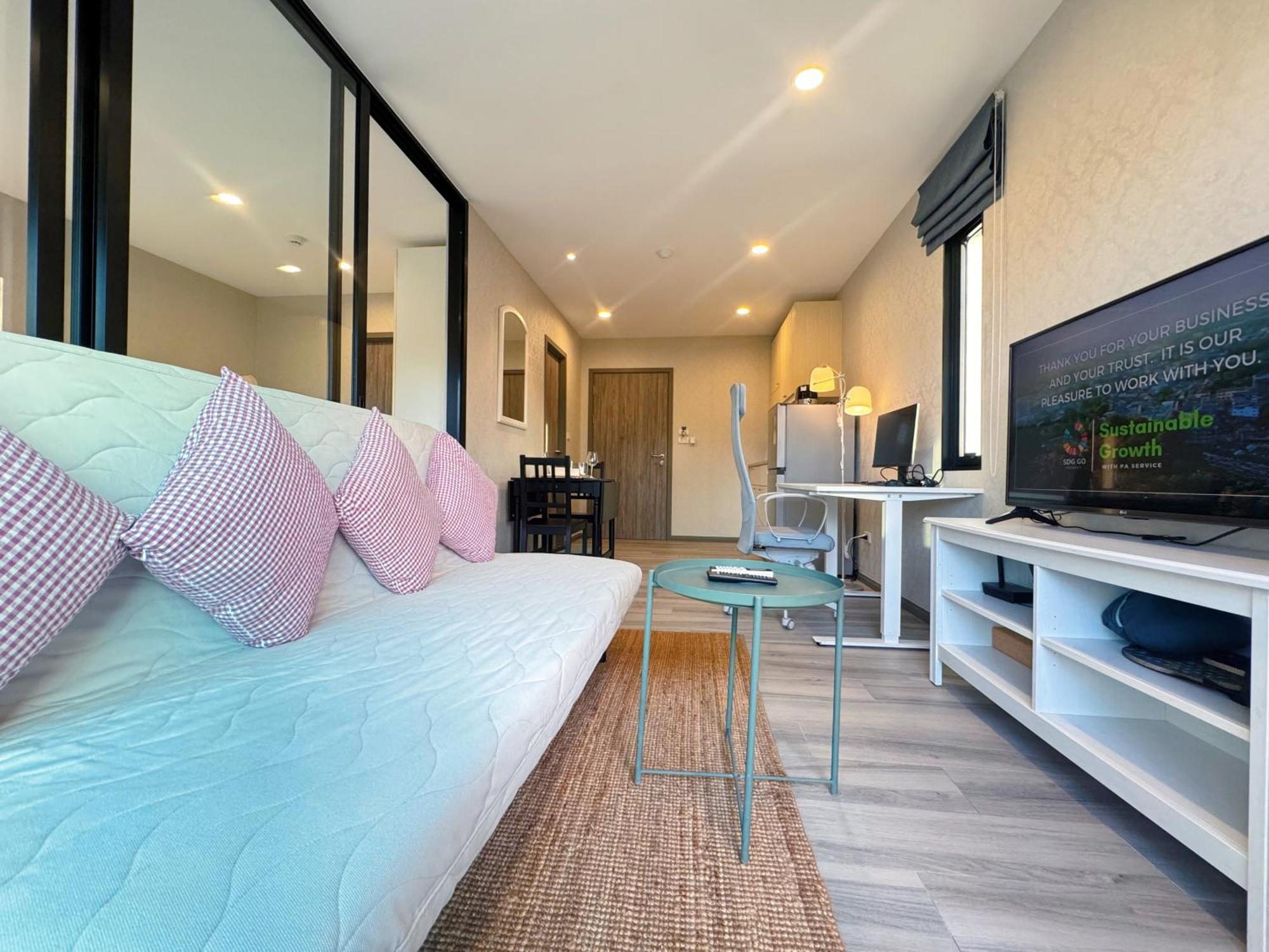Apartment Digital Nomad Away With Pool & Gym Nai Yang