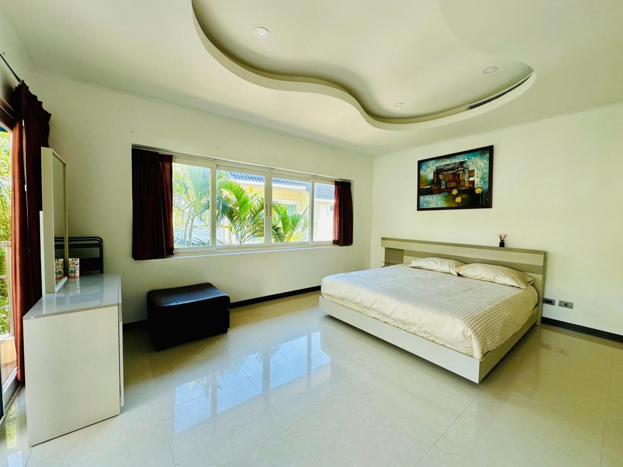 Pool 4 Bd Rawai Nai Harn Phuket