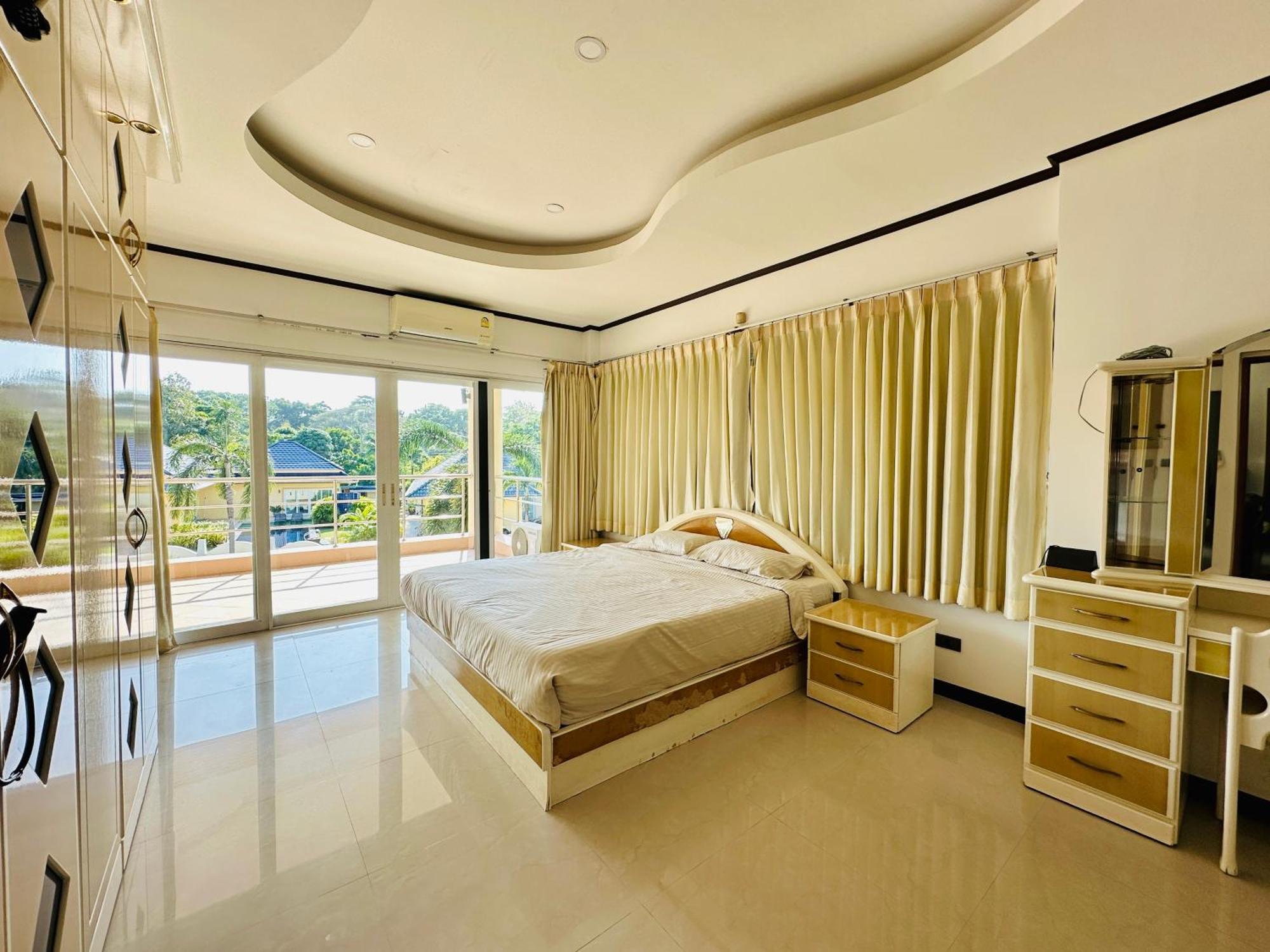 Pool 4 Bd Rawai Nai Harn Phuket