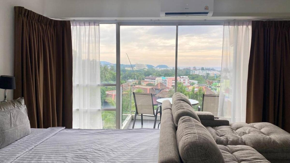 Sea View Chic Karon