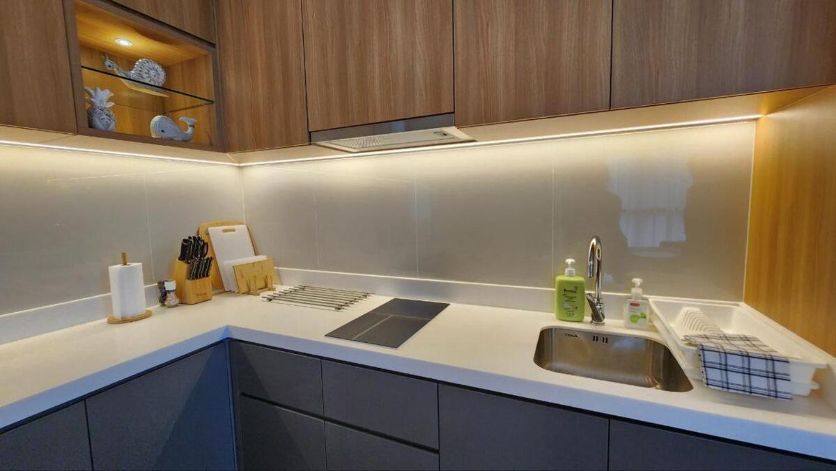 New 2br Laguna Lakeside Residences *
