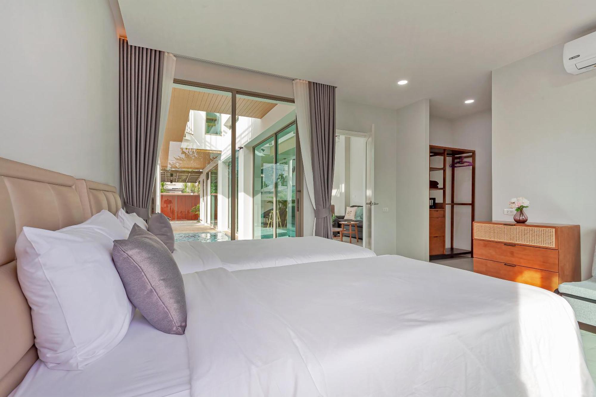 Classic Modern Pool Rawai 3br Ban Saiyuan