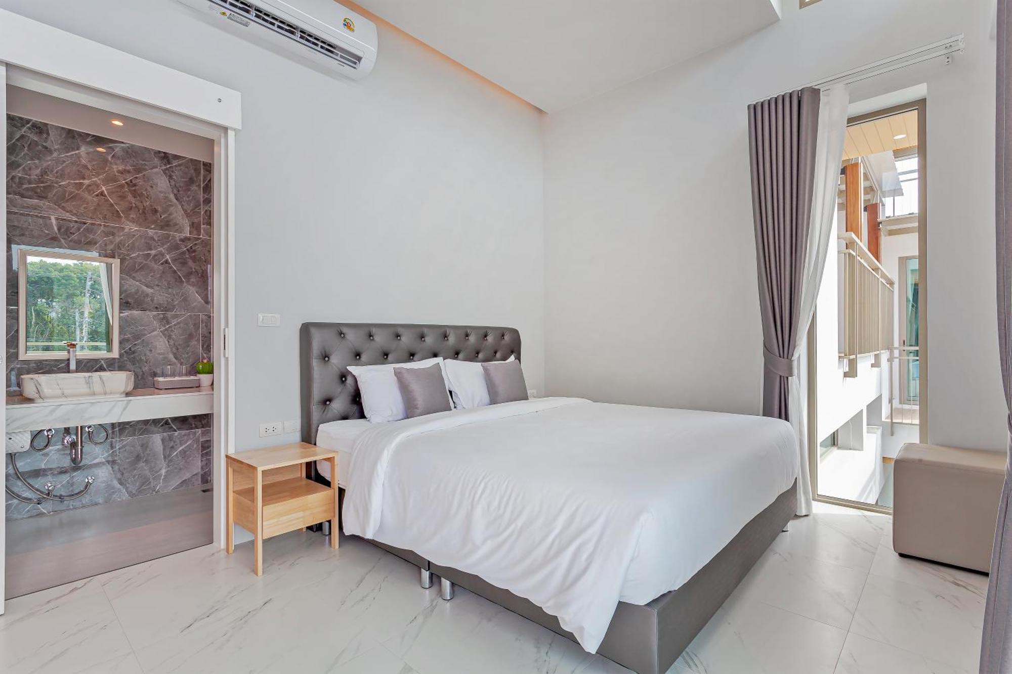 Classic Modern Pool Rawai 3br *