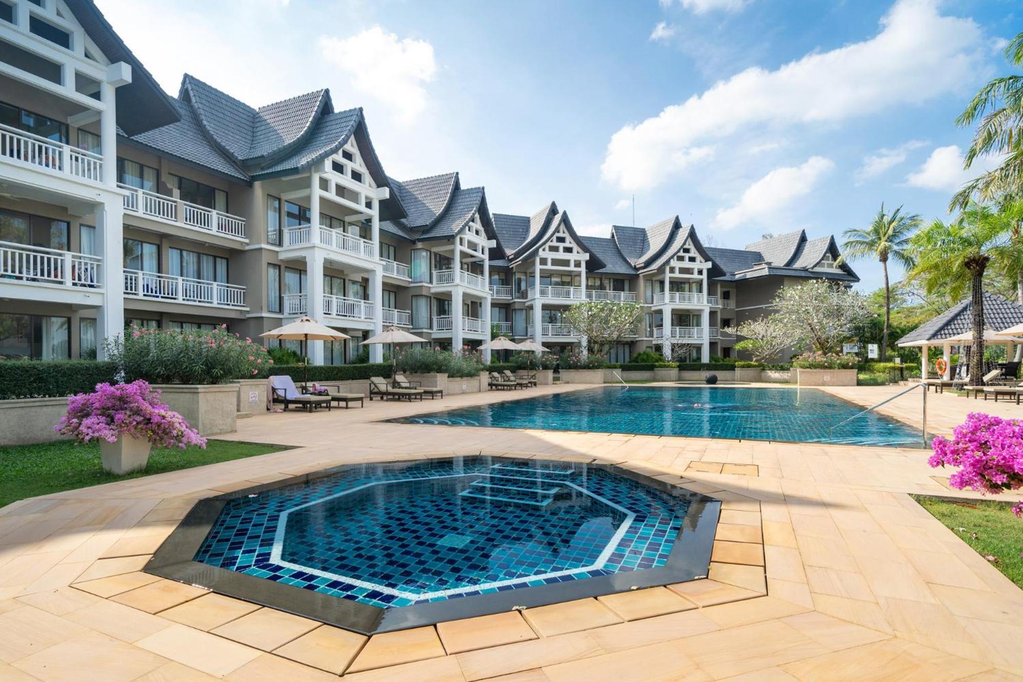 Allamanda Laguna Phuket Apartment *