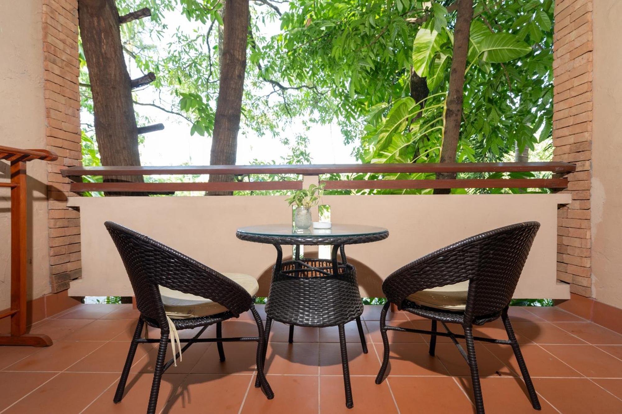 Resort Friendship & Atmanjai Wellness Centre