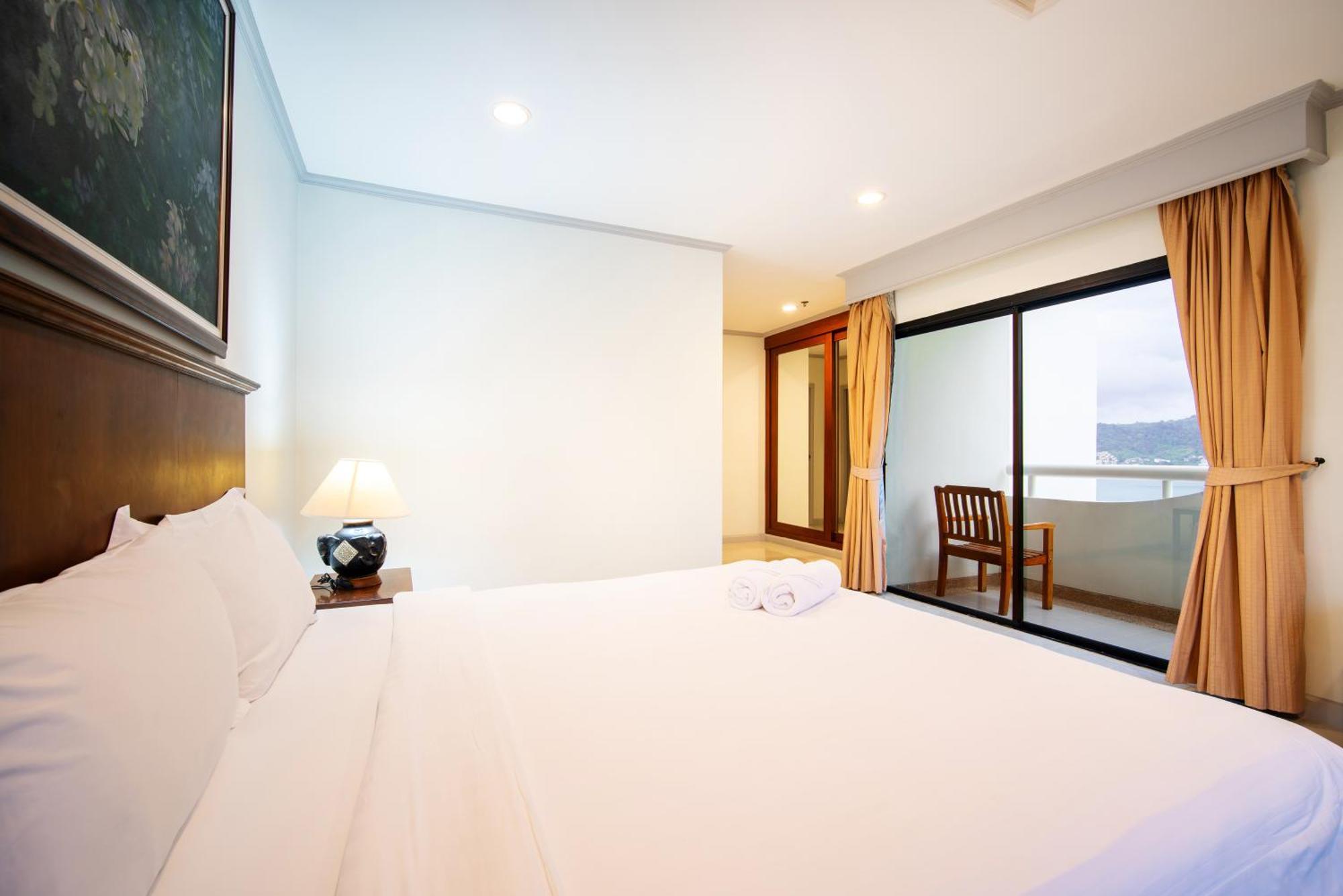 Tower Superior Seaview 3br 2402 Apartment