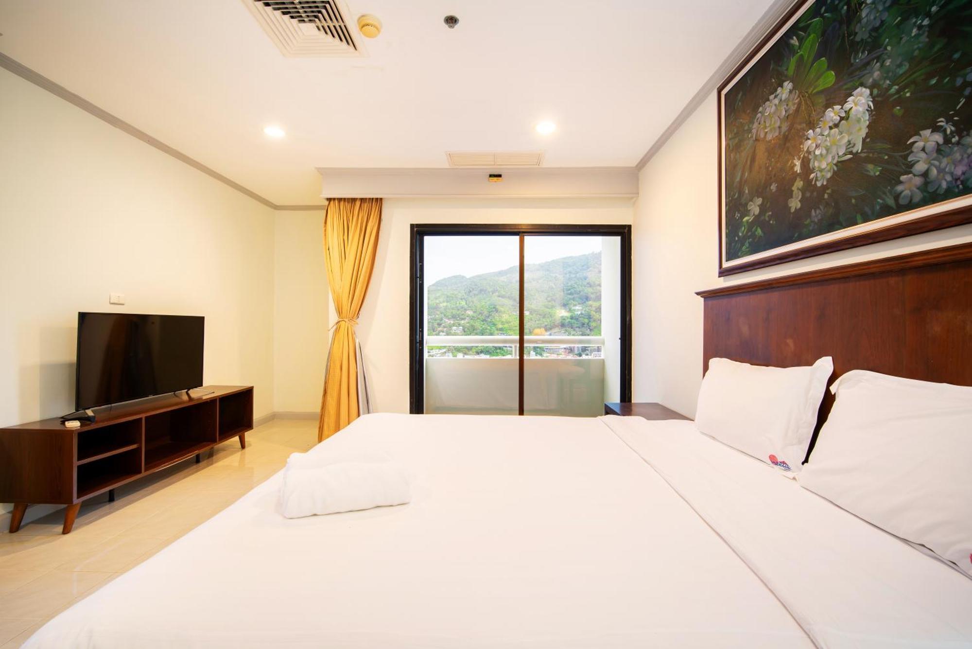 Tower Superior Seaview 3br 2402 Apartment