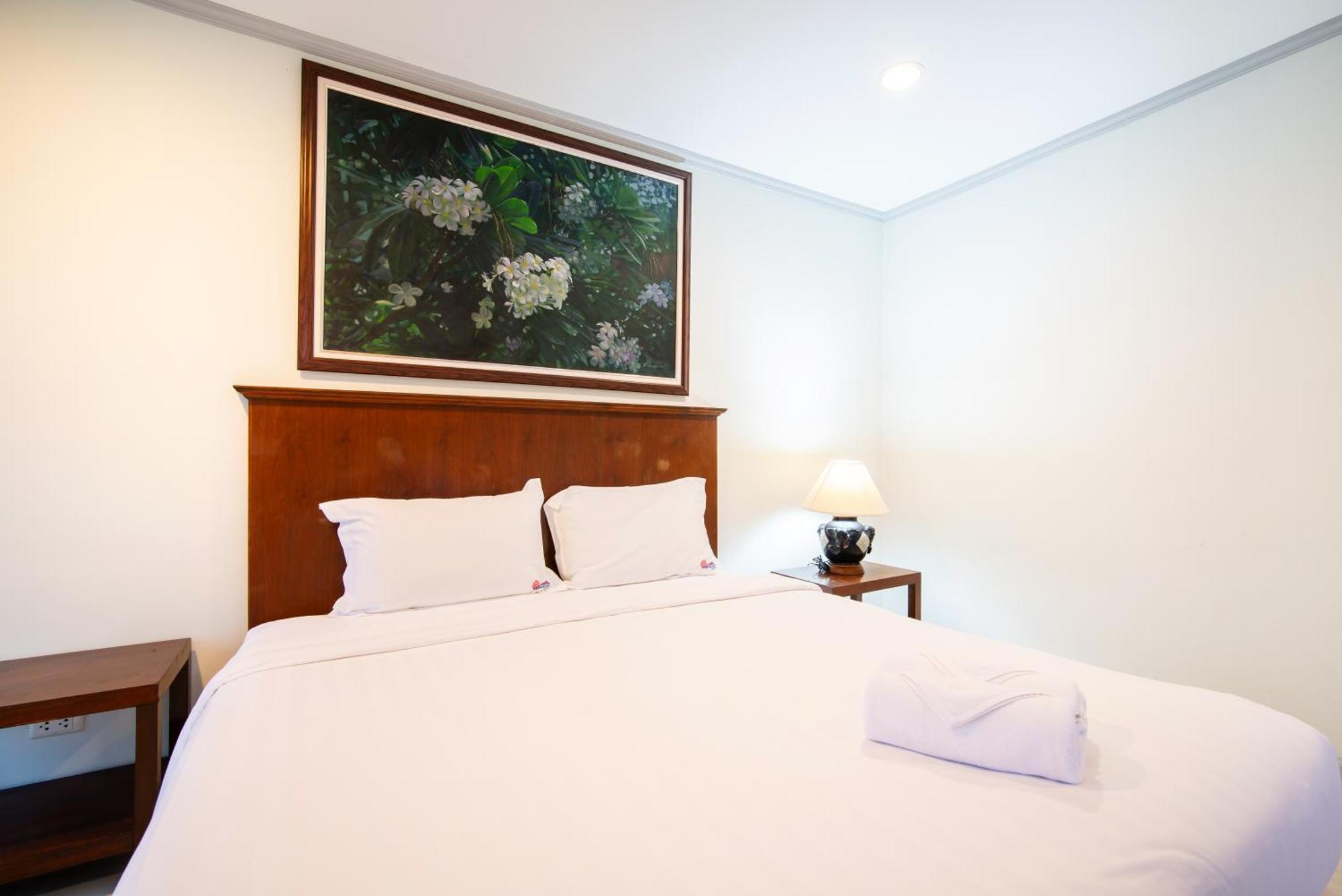 Tower Superior Seaview 3br 2402 Patong