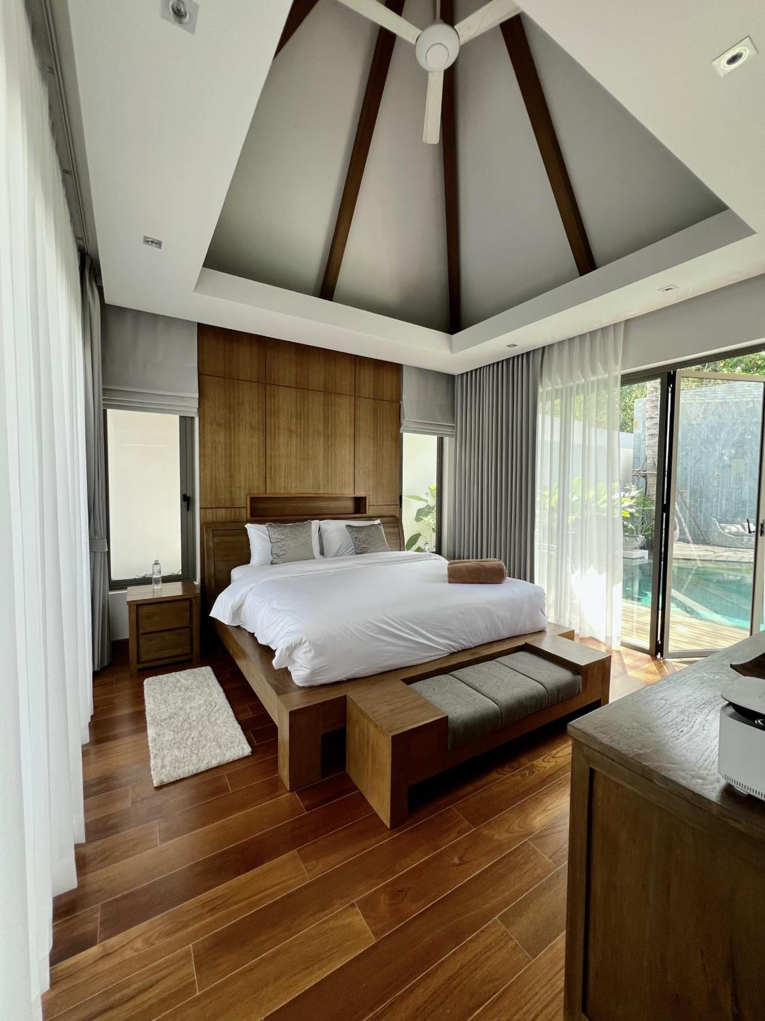 Bang Tao Anchan Flora 3 Bd Villa *
