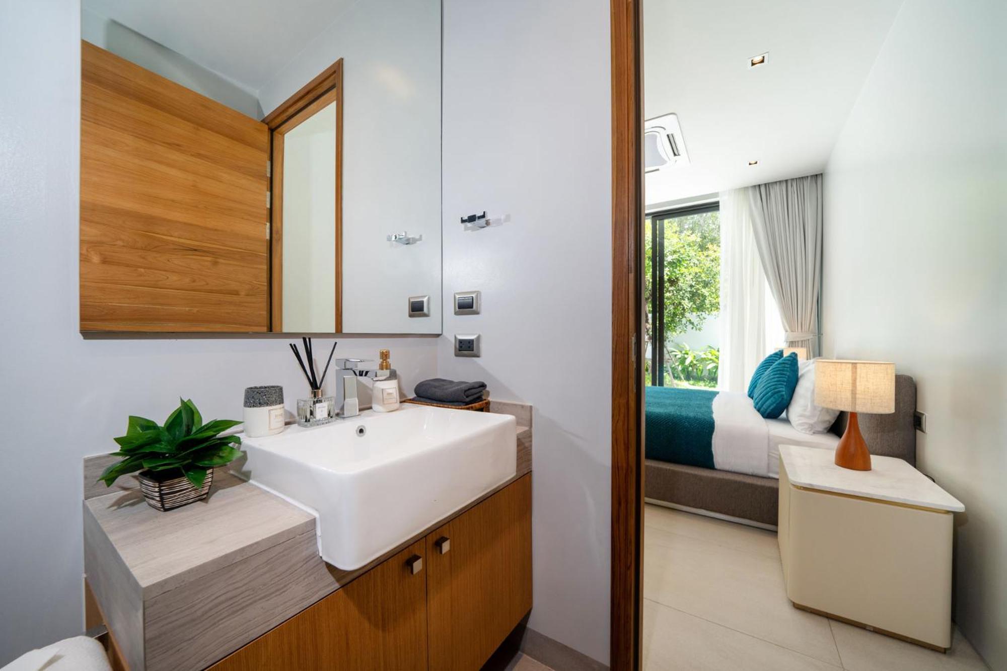 Villa Bang Tao Botanica Modern Loft 4 Bd A *