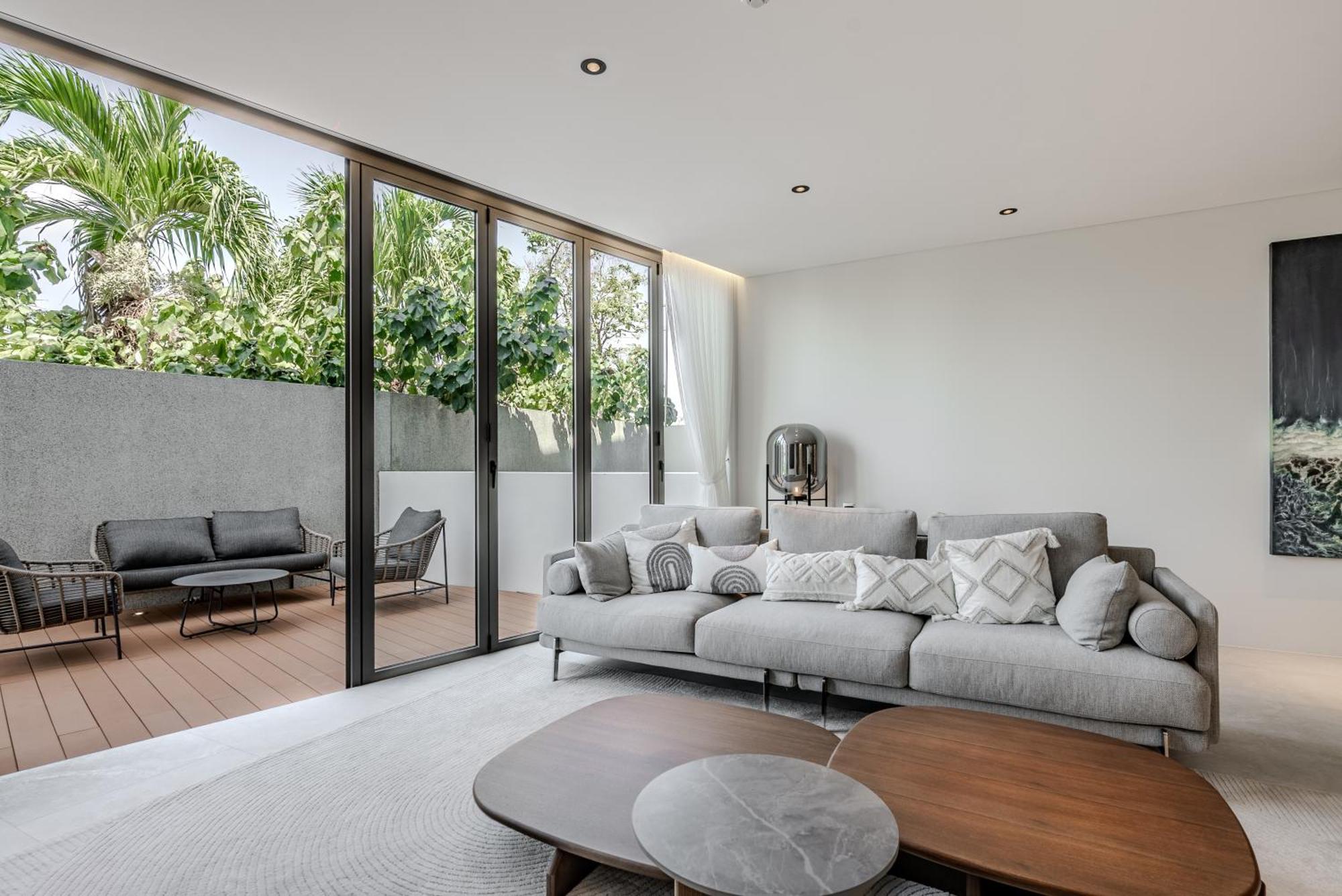 Apartment Bluepoint By Villacarte Patong