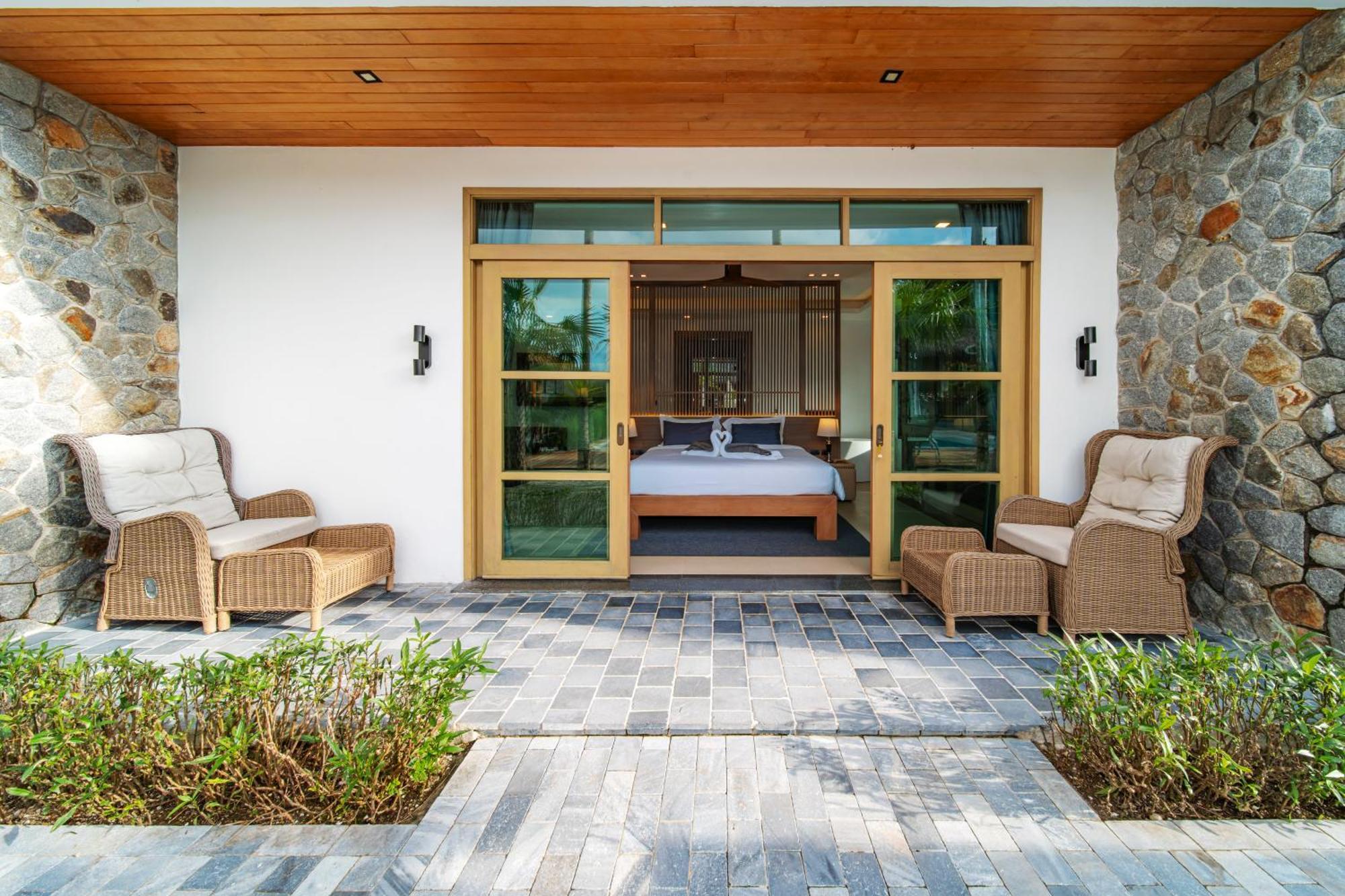 Villa 1000 Sqm New Luxury 4 Bedroom Pool Extra Large Space Amazing Sunset