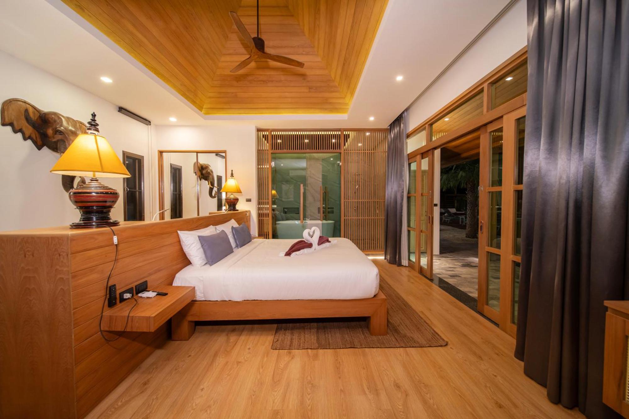 Villa 1000 Sqm New Luxury 4 Bedroom Pool Extra Large Space Amazing Sunset