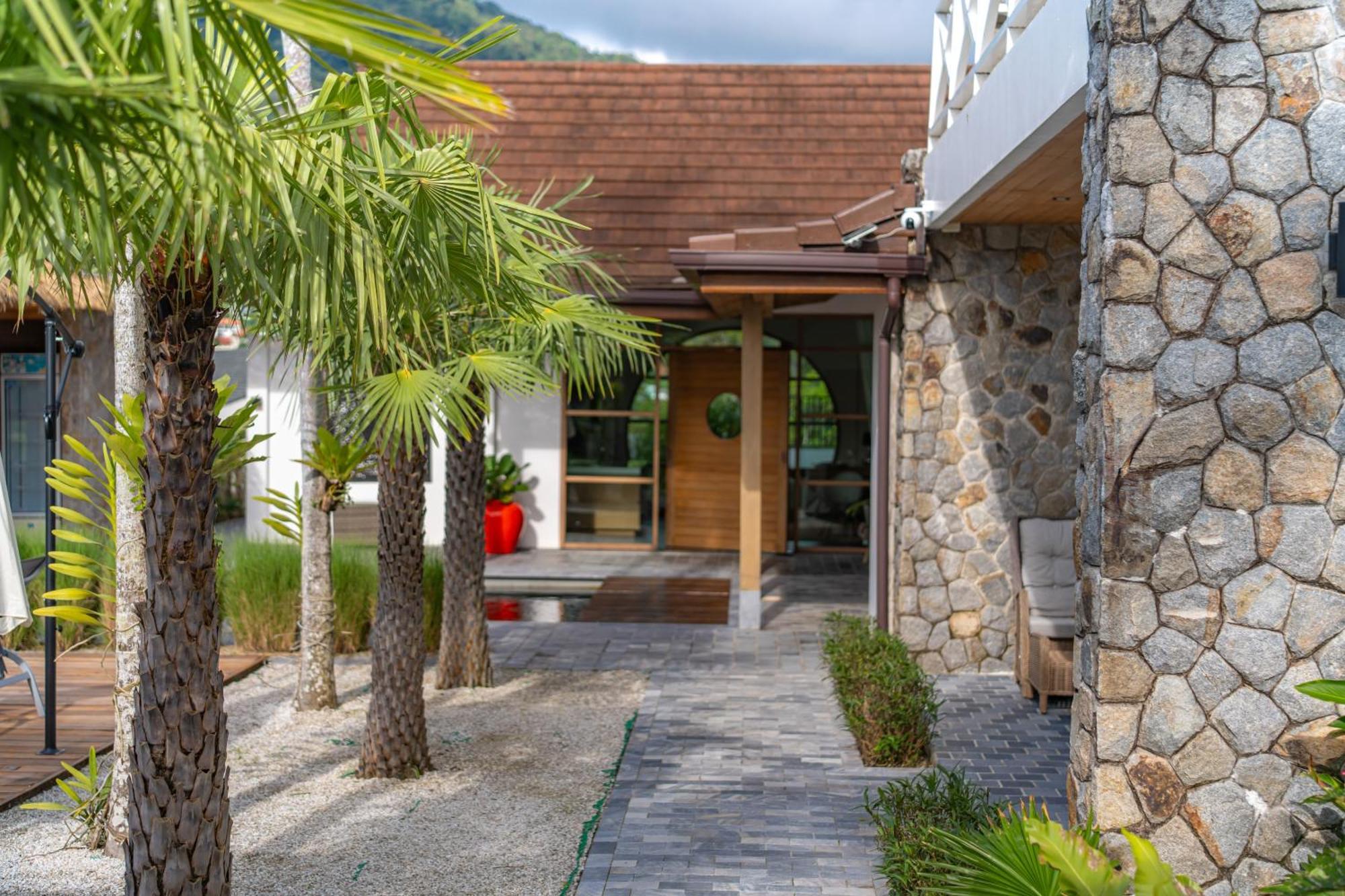 Villa 1000 Sqm New Luxury 4 Bedroom Pool Extra Large Space Amazing Sunset *