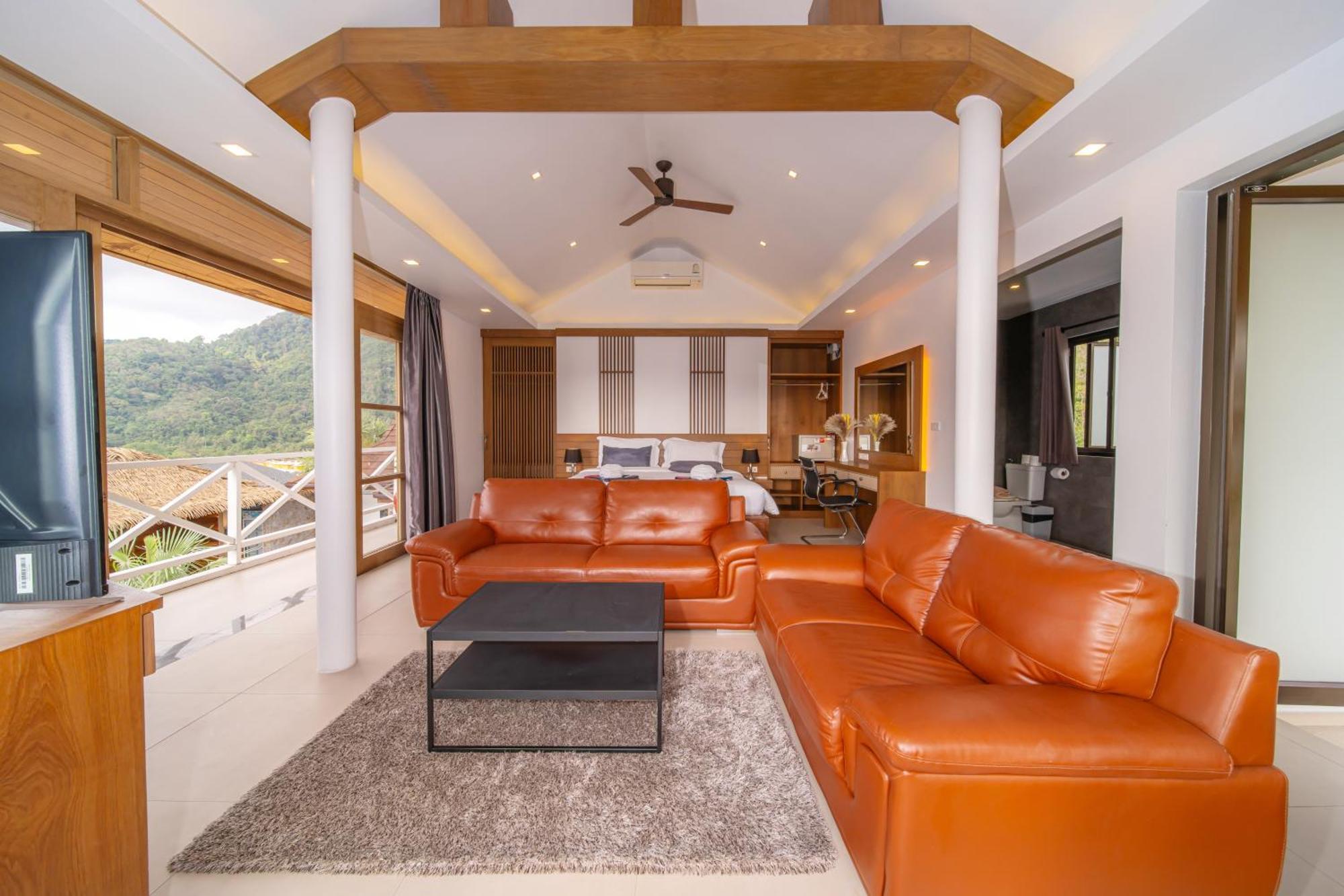 1000 Sqm New Luxury 4 Bedroom Pool Extra Large Space Amazing Sunset *