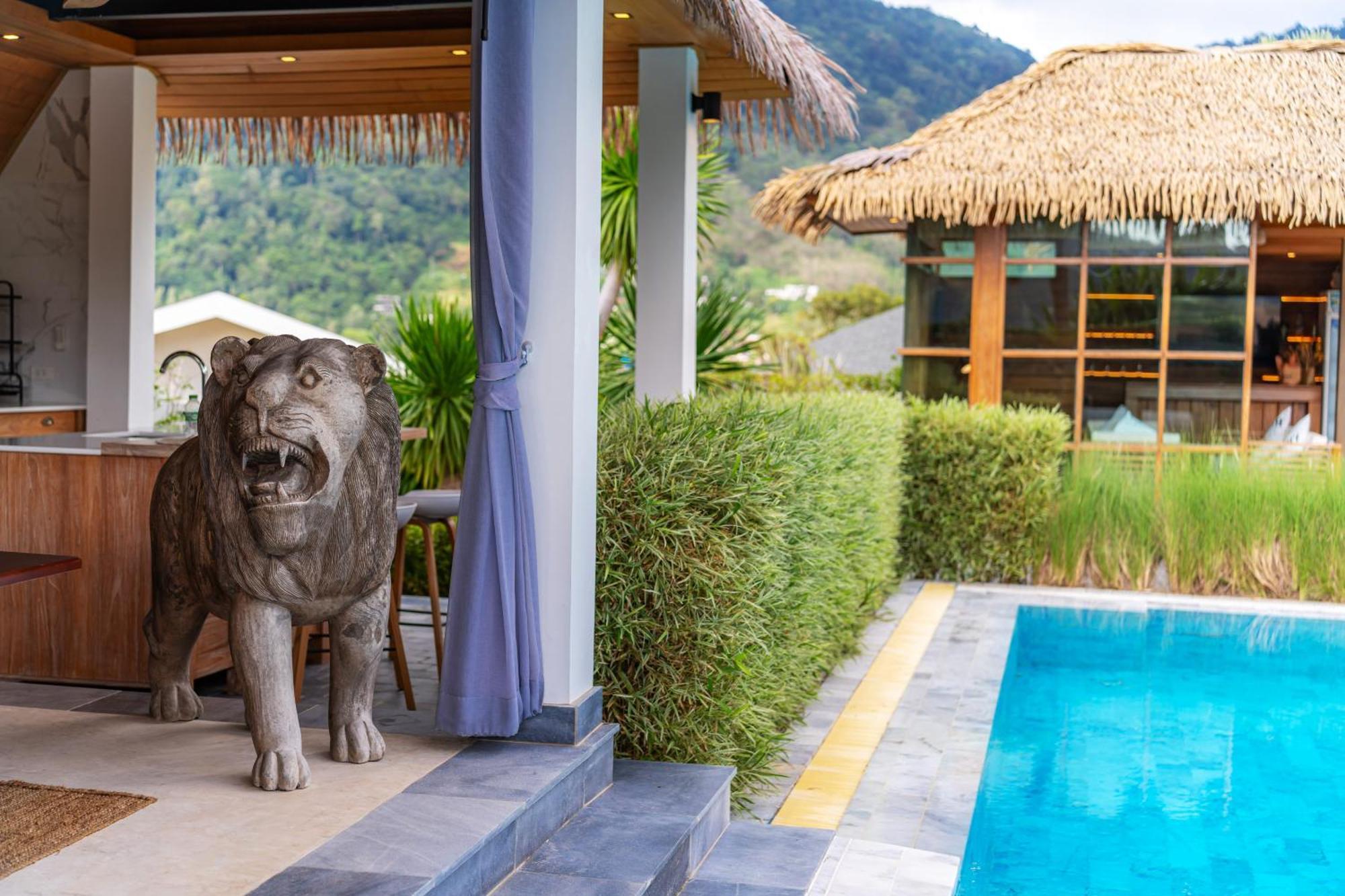 1000 Sqm New Luxury 4 Bedroom Pool Extra Large Space Amazing Sunset Villa *