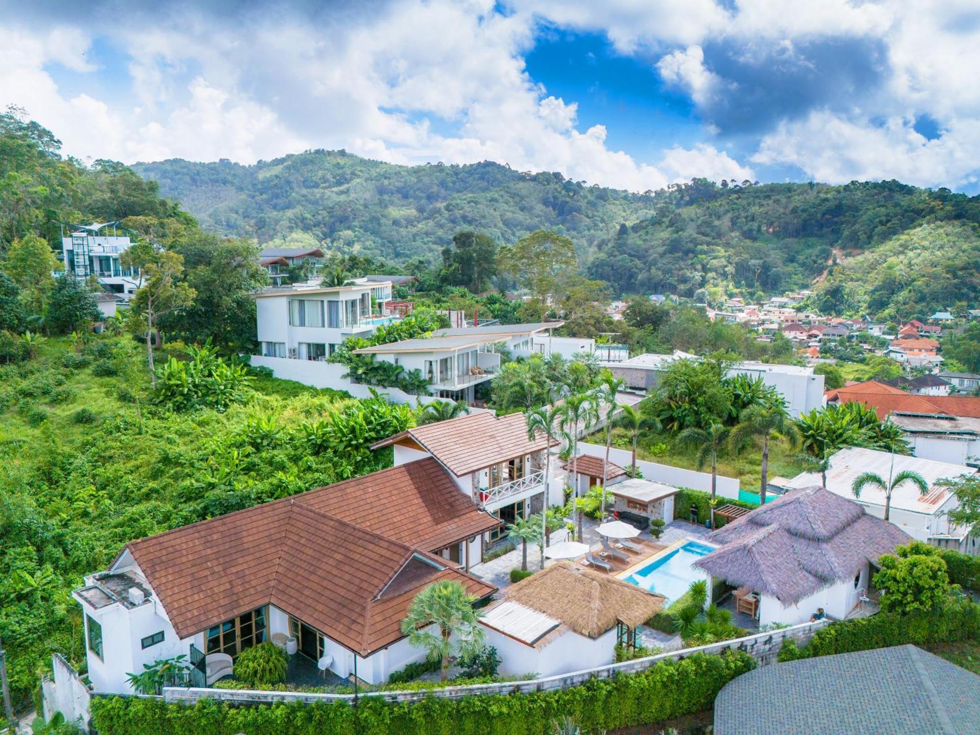 1000 Sqm New Luxury 4 Bedroom Pool Extra Large Space Amazing Sunset Villa *