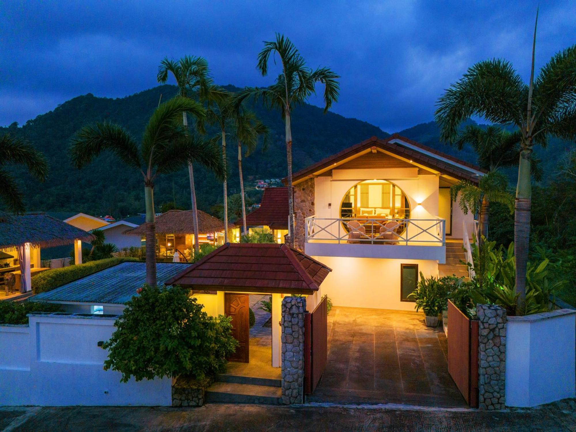 1000 Sqm New Luxury 4 Bedroom Pool Extra Large Space Amazing Sunset