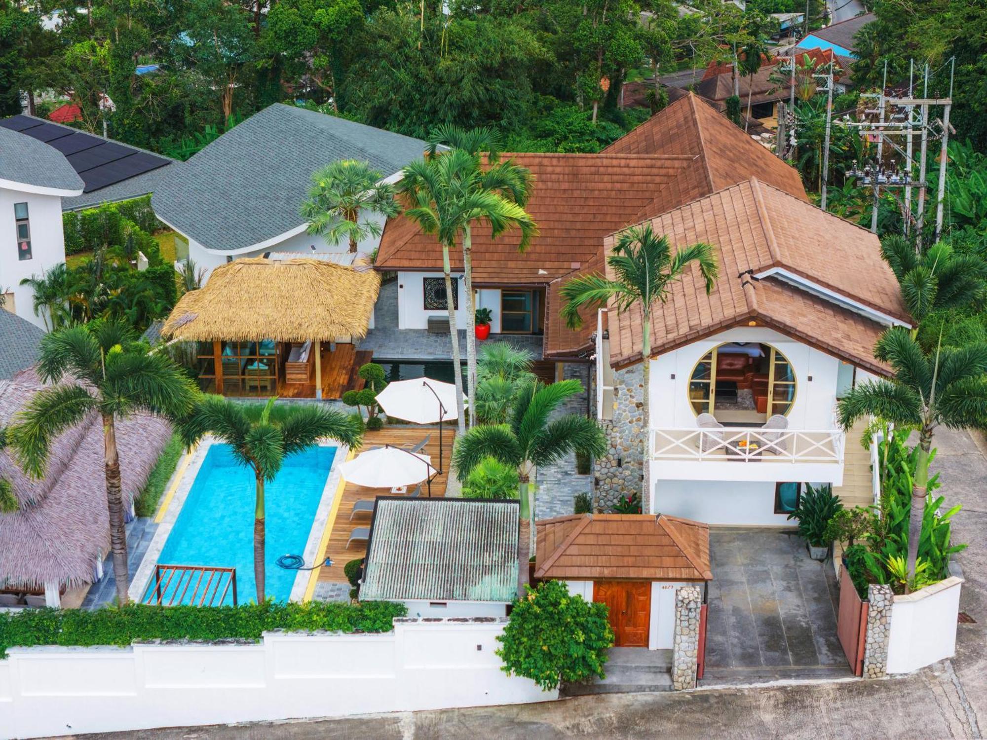 Villa 1000 Sqm New Luxury 4 Bedroom Pool Extra Large Space Amazing Sunset Kamala Beach
