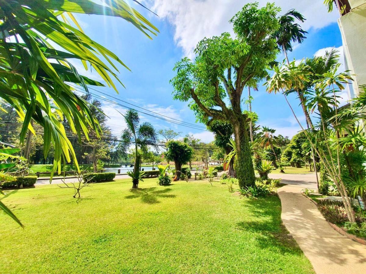 The Sands 3 Bedrooms Beachside In Naiharn Apartment *