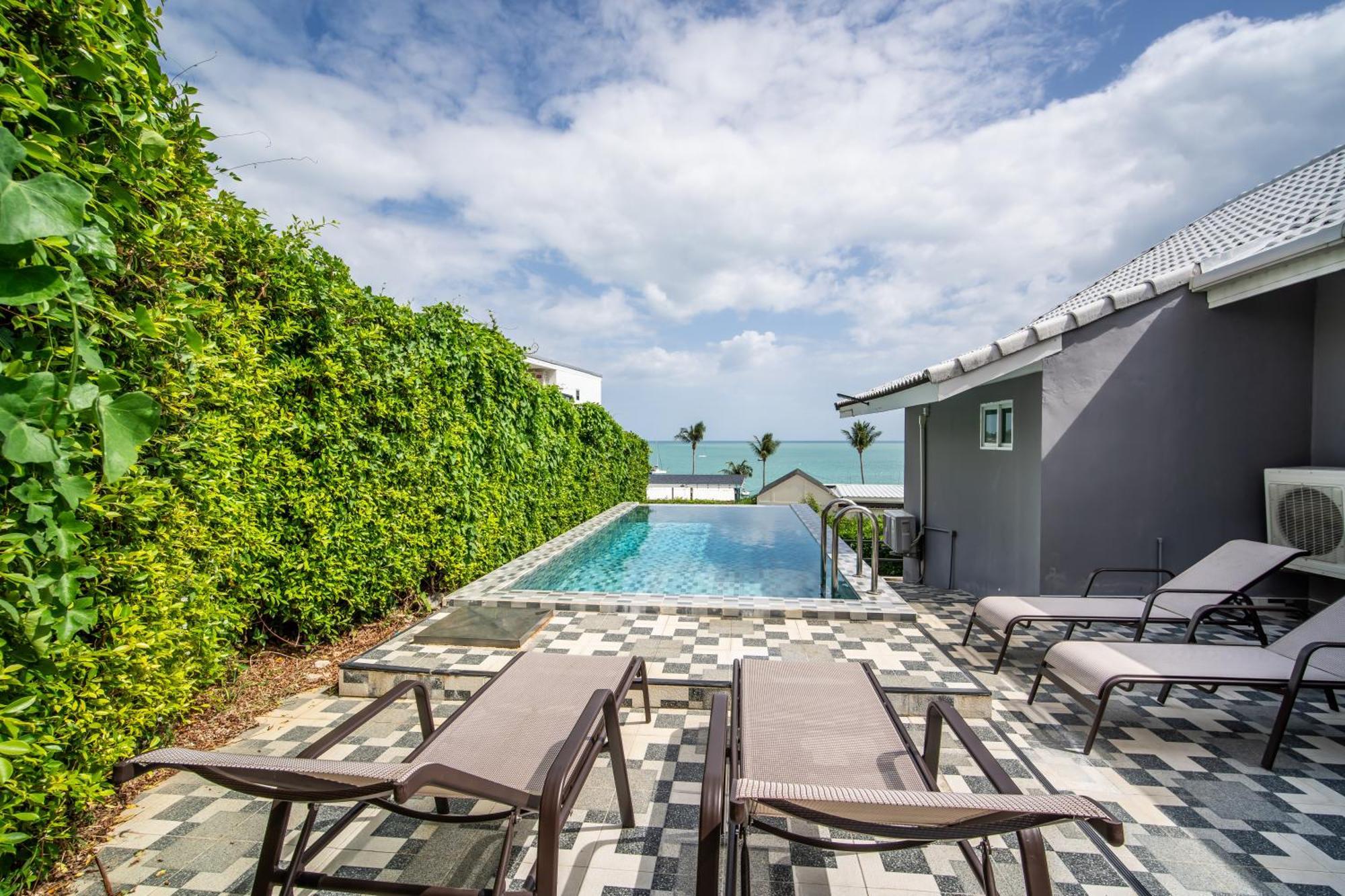 Mona Seaview Pool Front Aoyon Villa