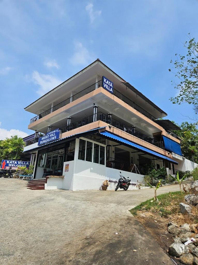 Kata Merit Hill