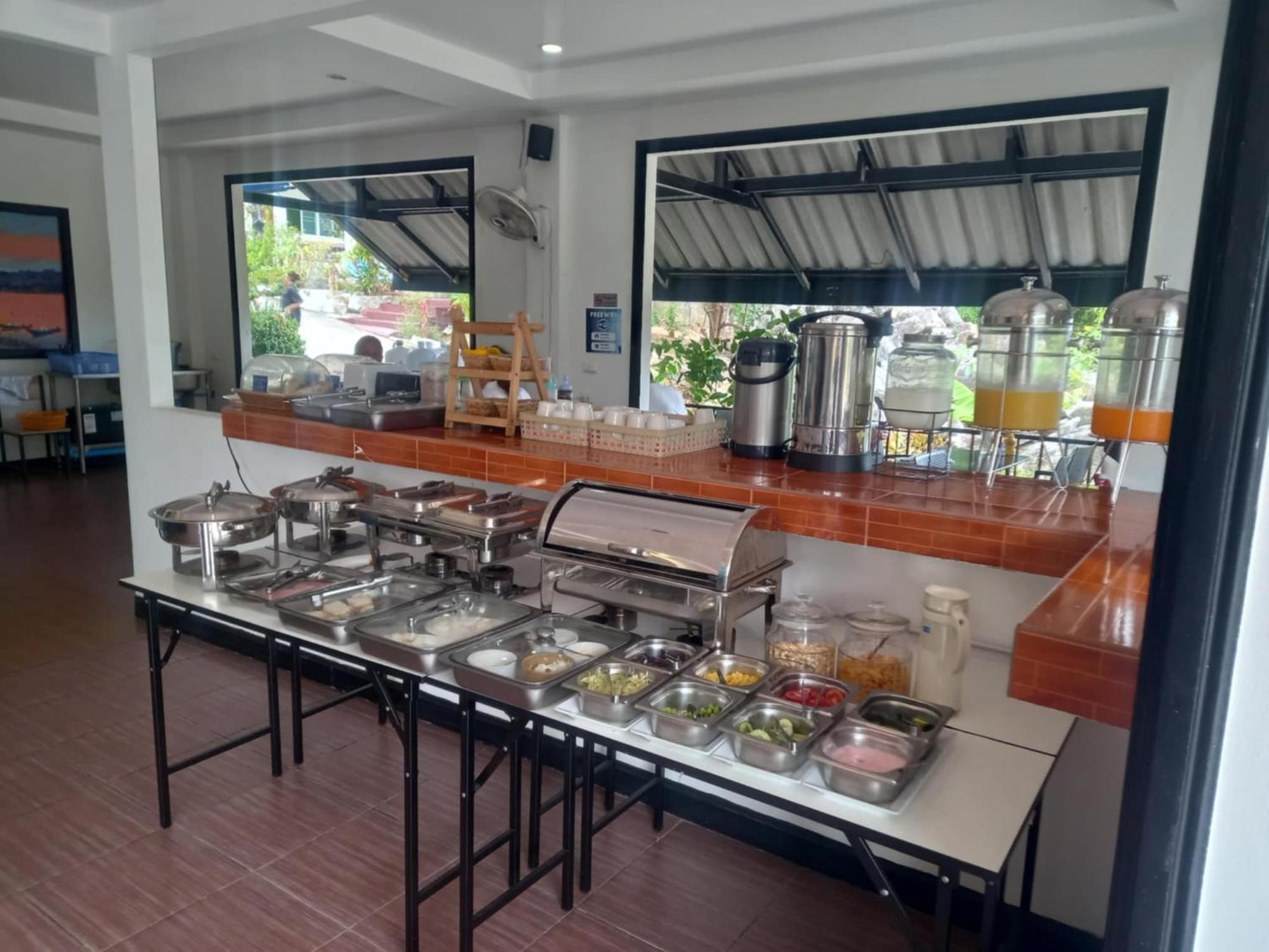Hotel Kata Merit Hill