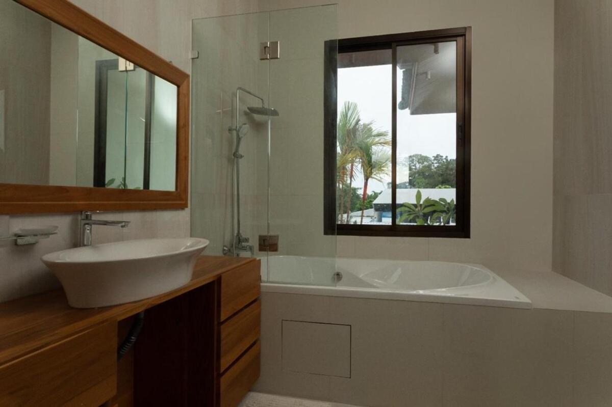 7 Bedroom Luxury Pool In Panwa Villa *