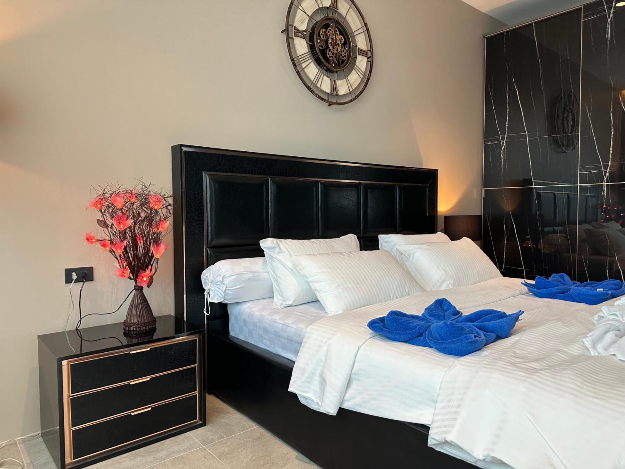 Karon Beach Residence Apartment *