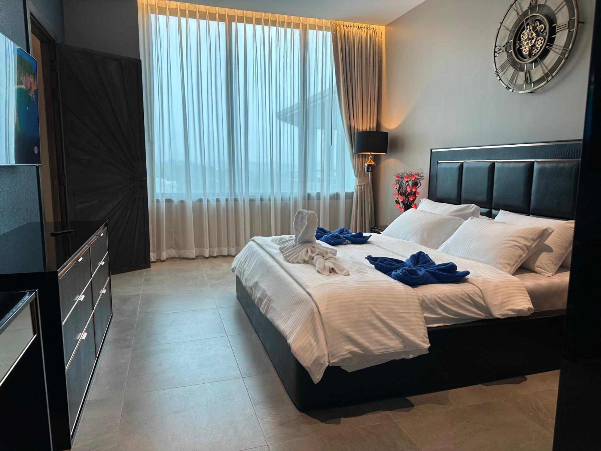 Karon Beach Residence Apartment Karon
