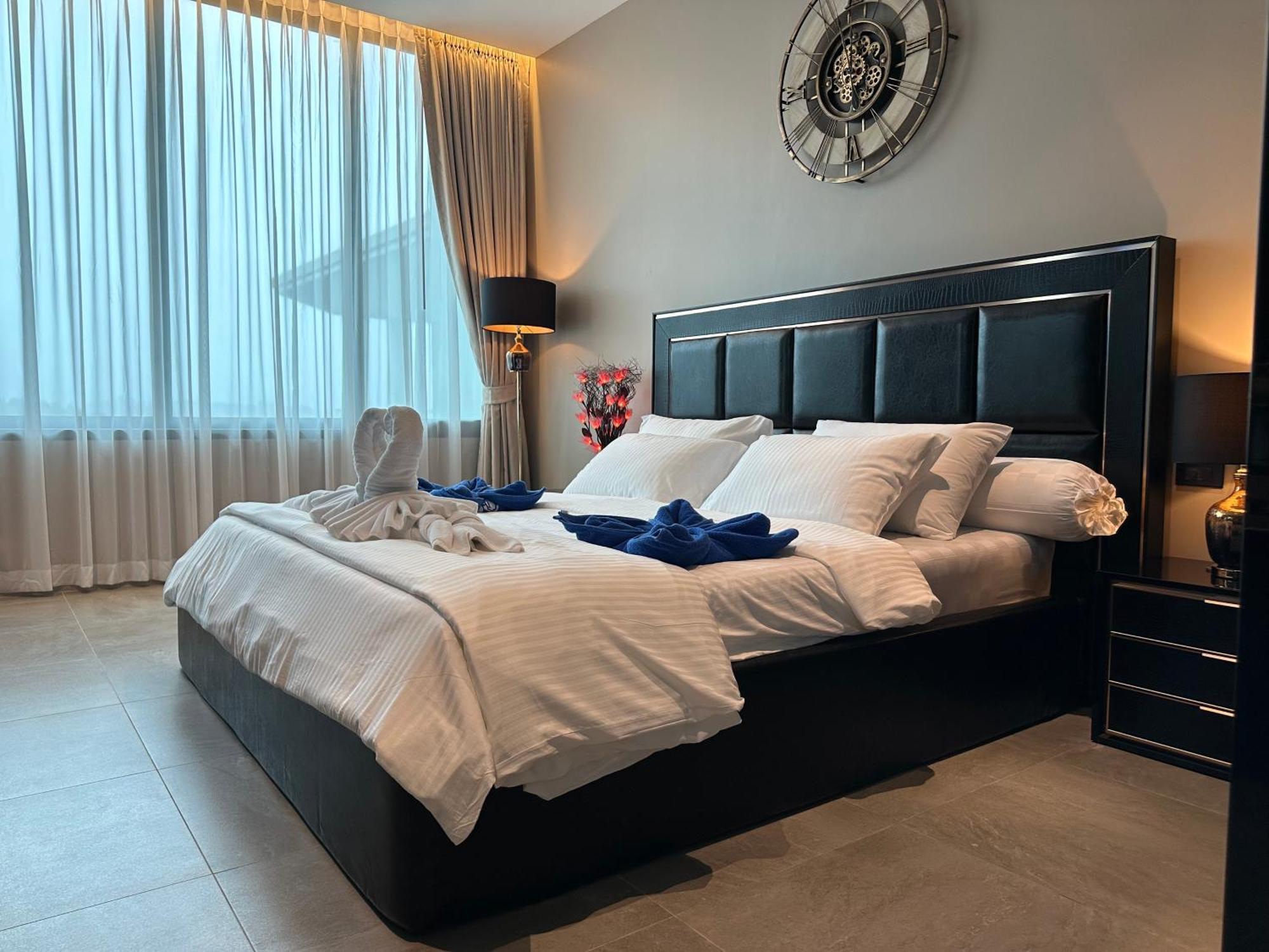 Karon Beach Residence Apartment
