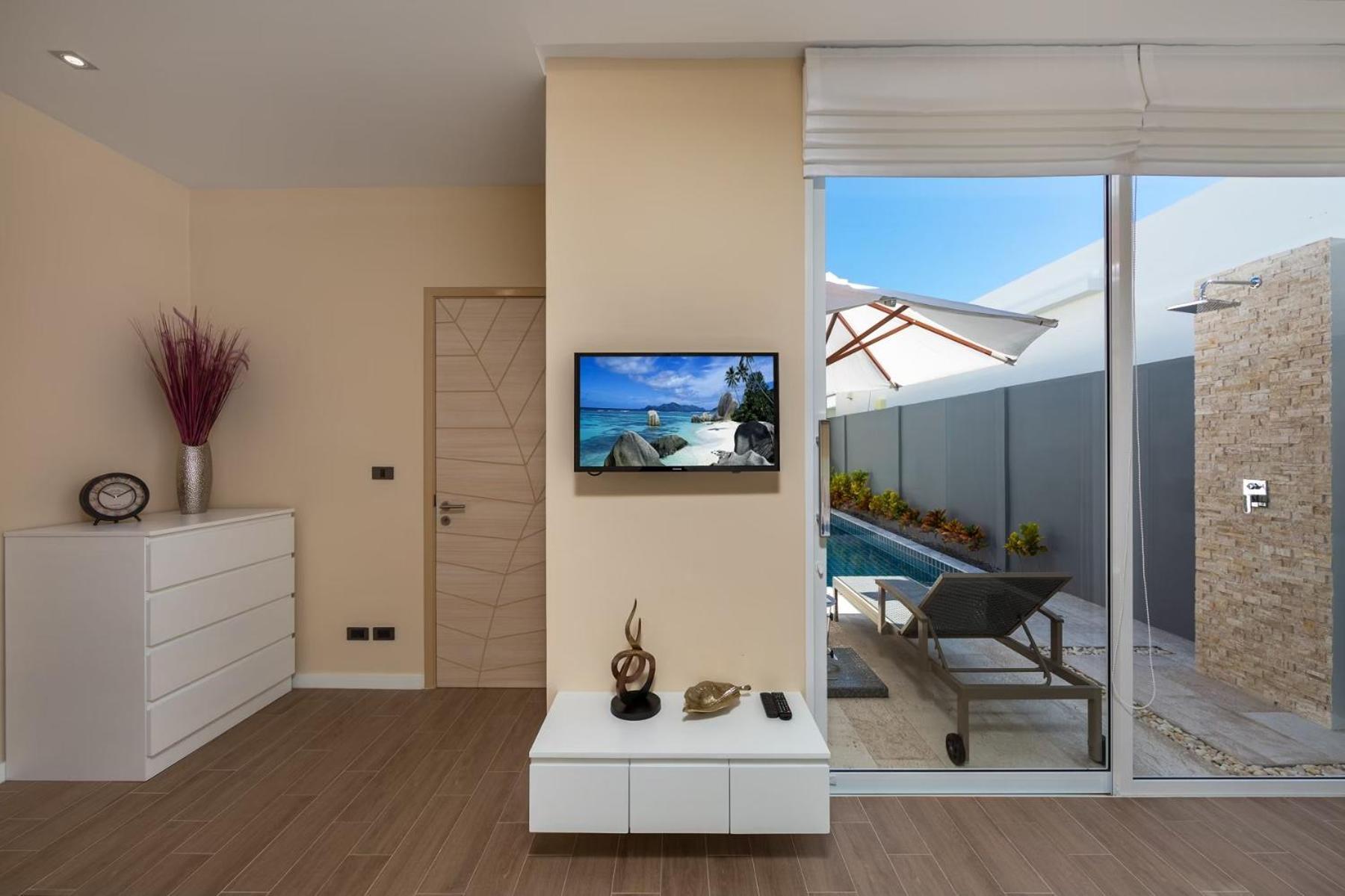 Phuket By The Sense Villa *