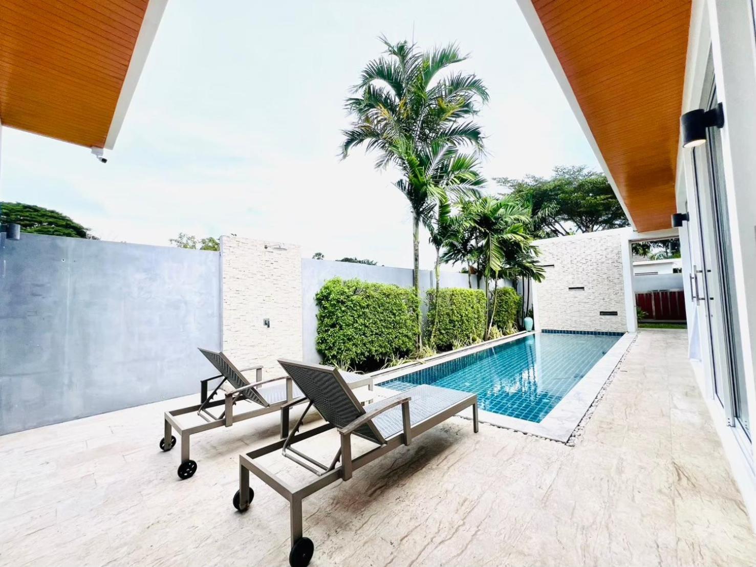 Phuket By The Sense Villa