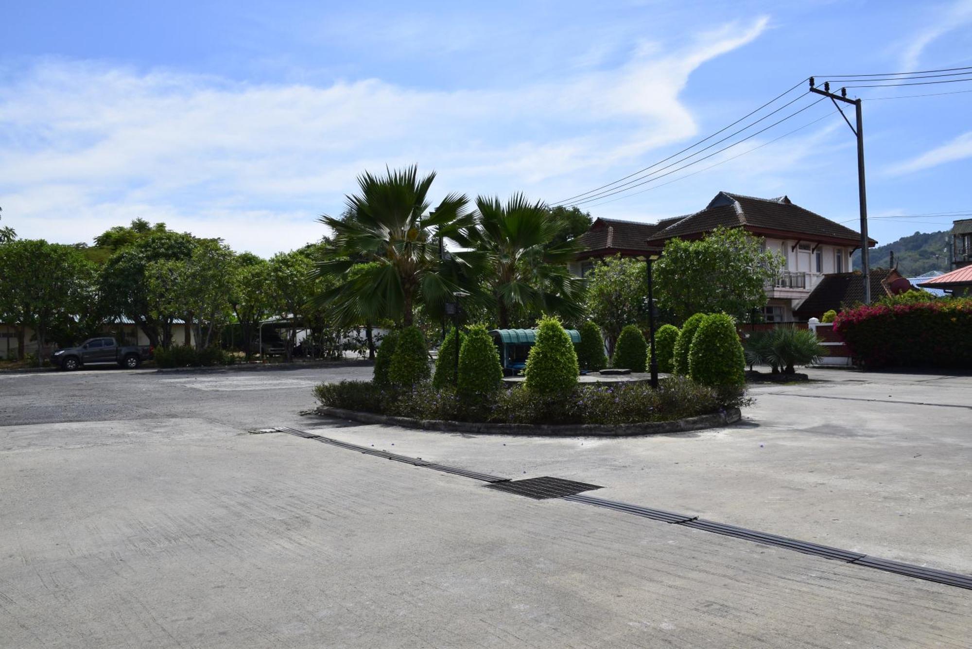 Resort Blue Grand And In Chalong Phuket By Dayuu 5*