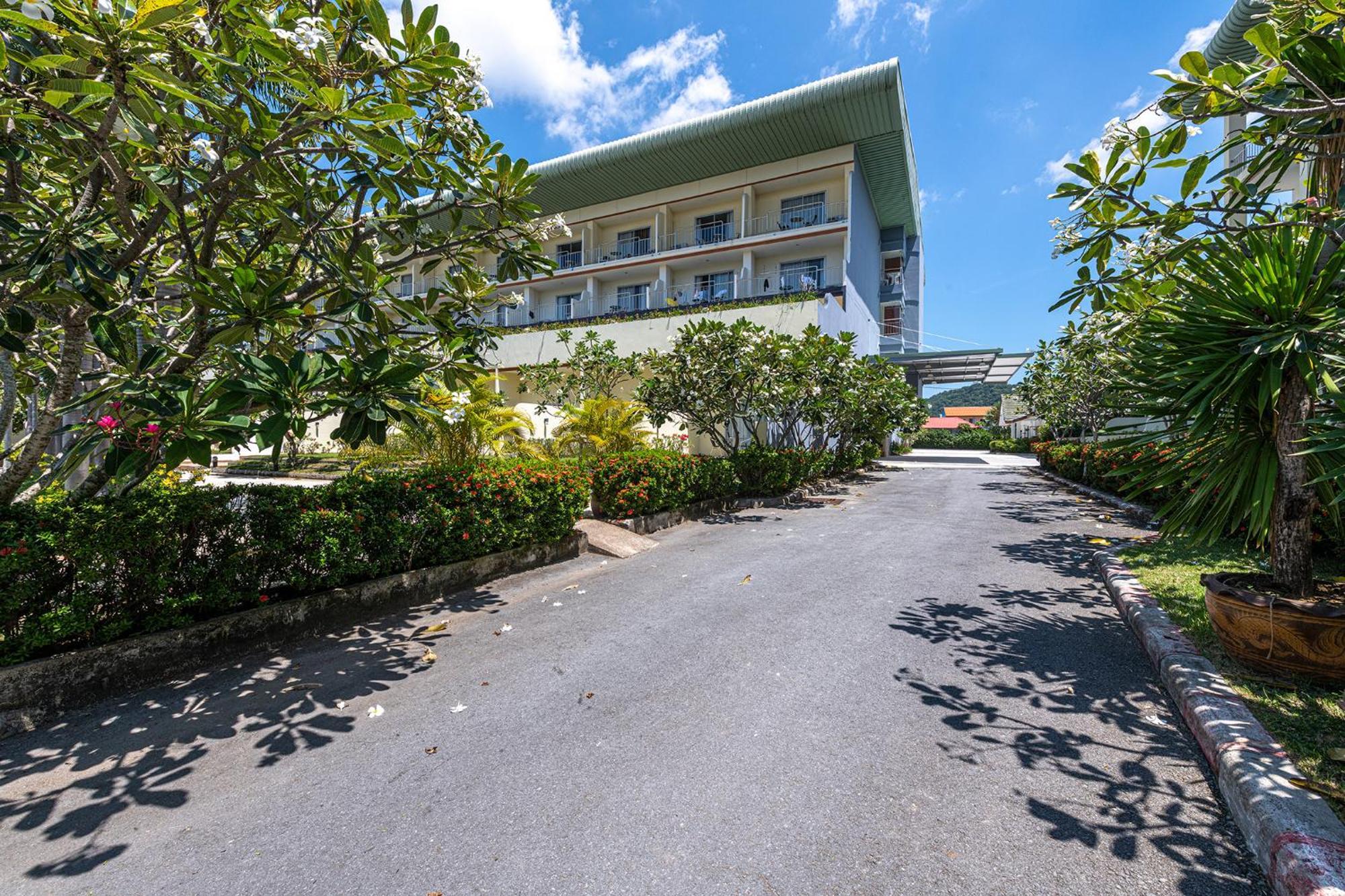 Resort Blue Grand And In Chalong Phuket By Dayuu 5*
