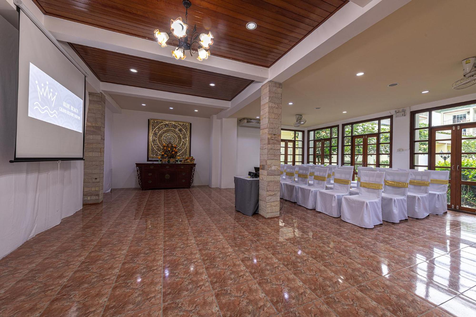 Blue Grand And In Chalong Phuket By Dayuu 5* Ban Saiyuan