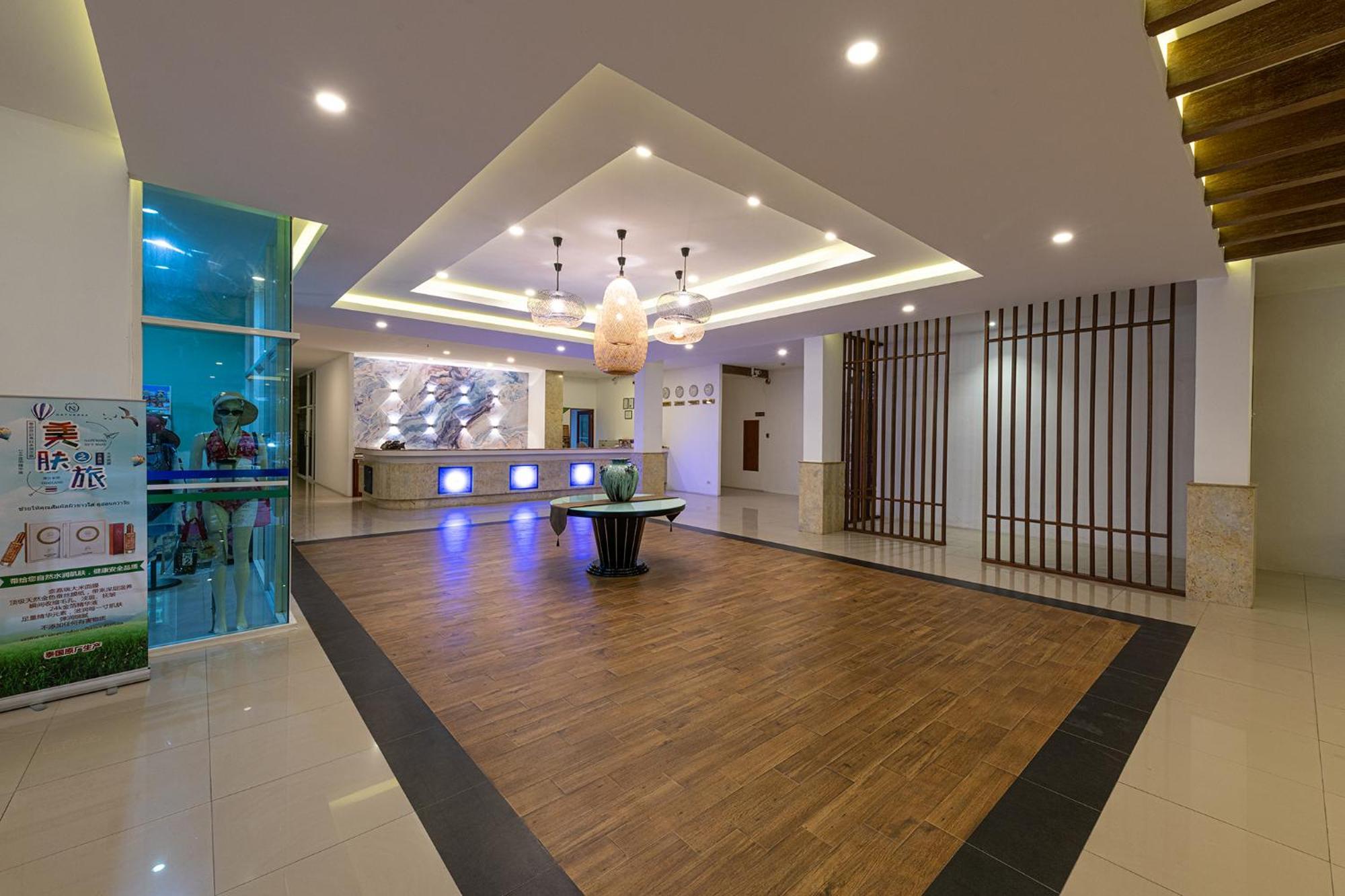 Blue Grand And In Chalong Phuket By Dayuu 5*