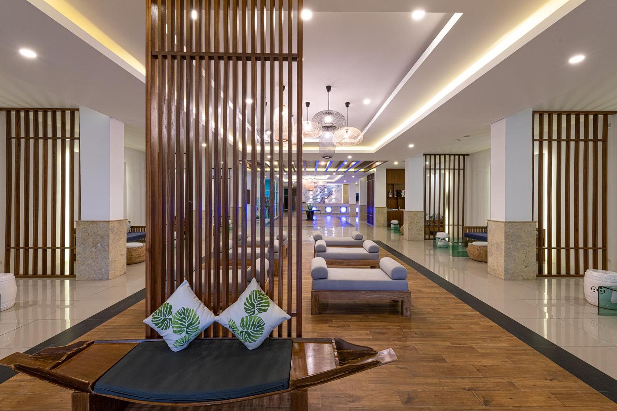 Blue Grand And In Chalong Phuket By Dayuu 5*